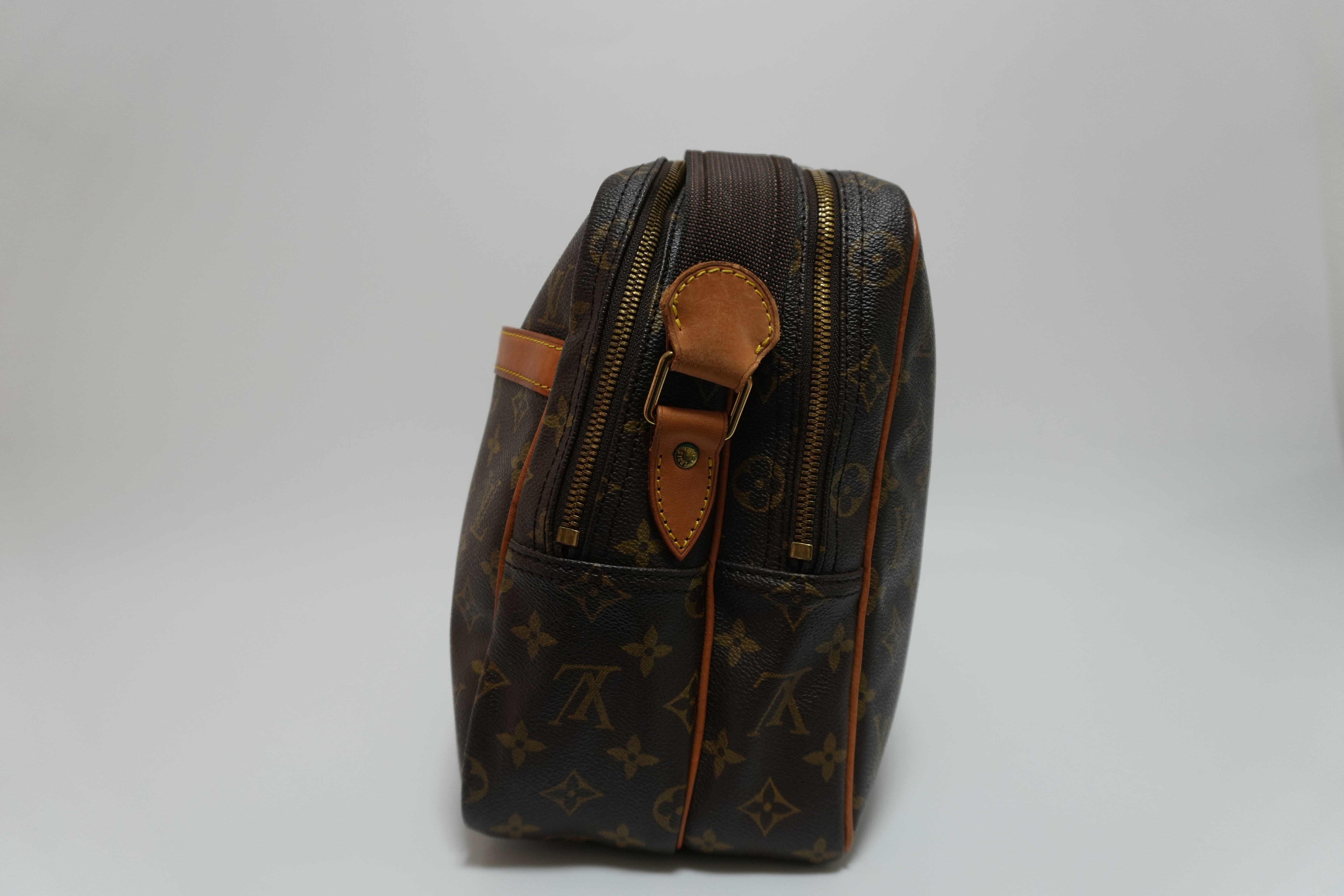 Louis Vuitton Monogram Reporter GM Messenger Bag Used