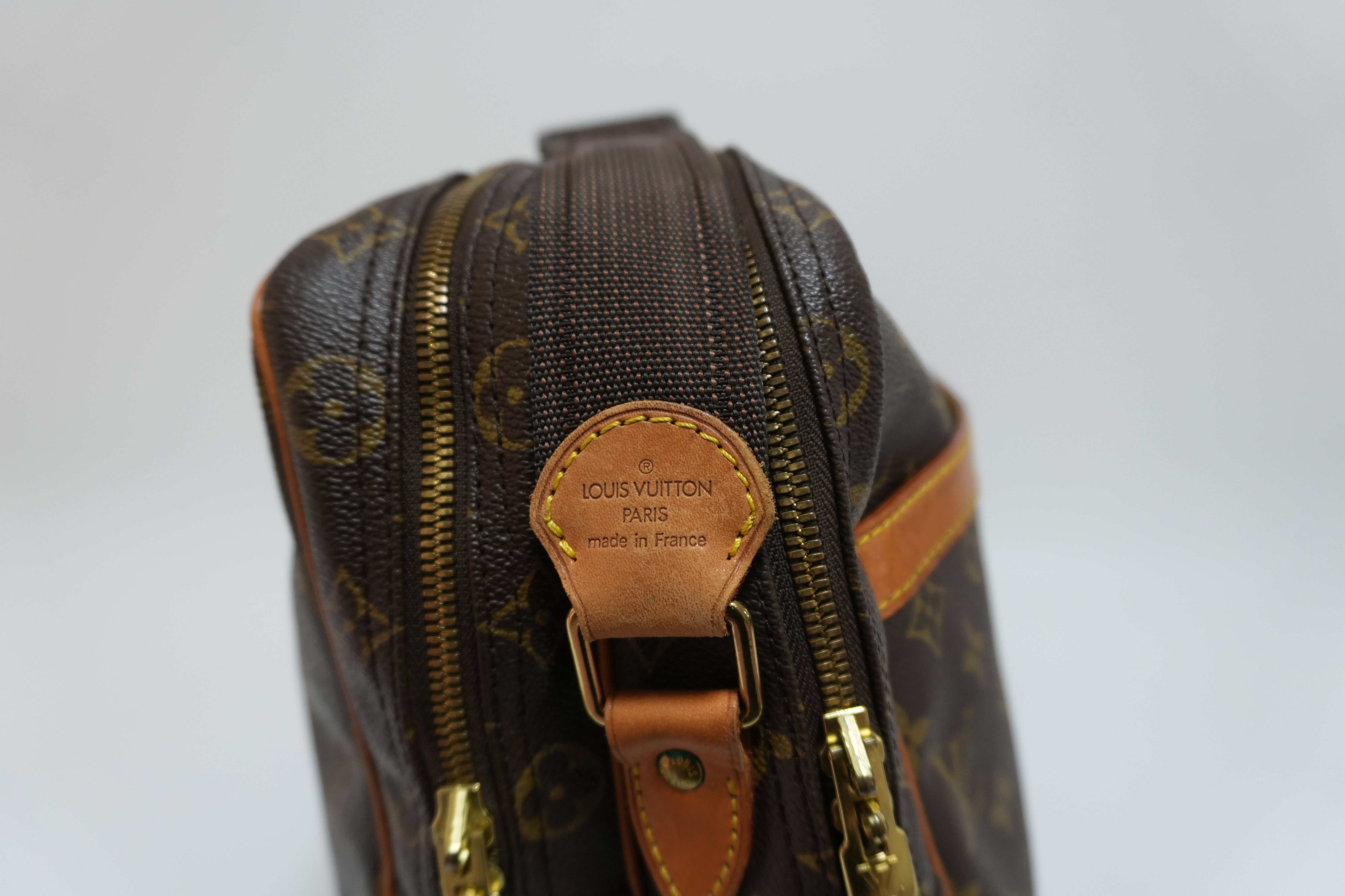 Louis Vuitton Monogram Reporter GM Messenger Bag Used