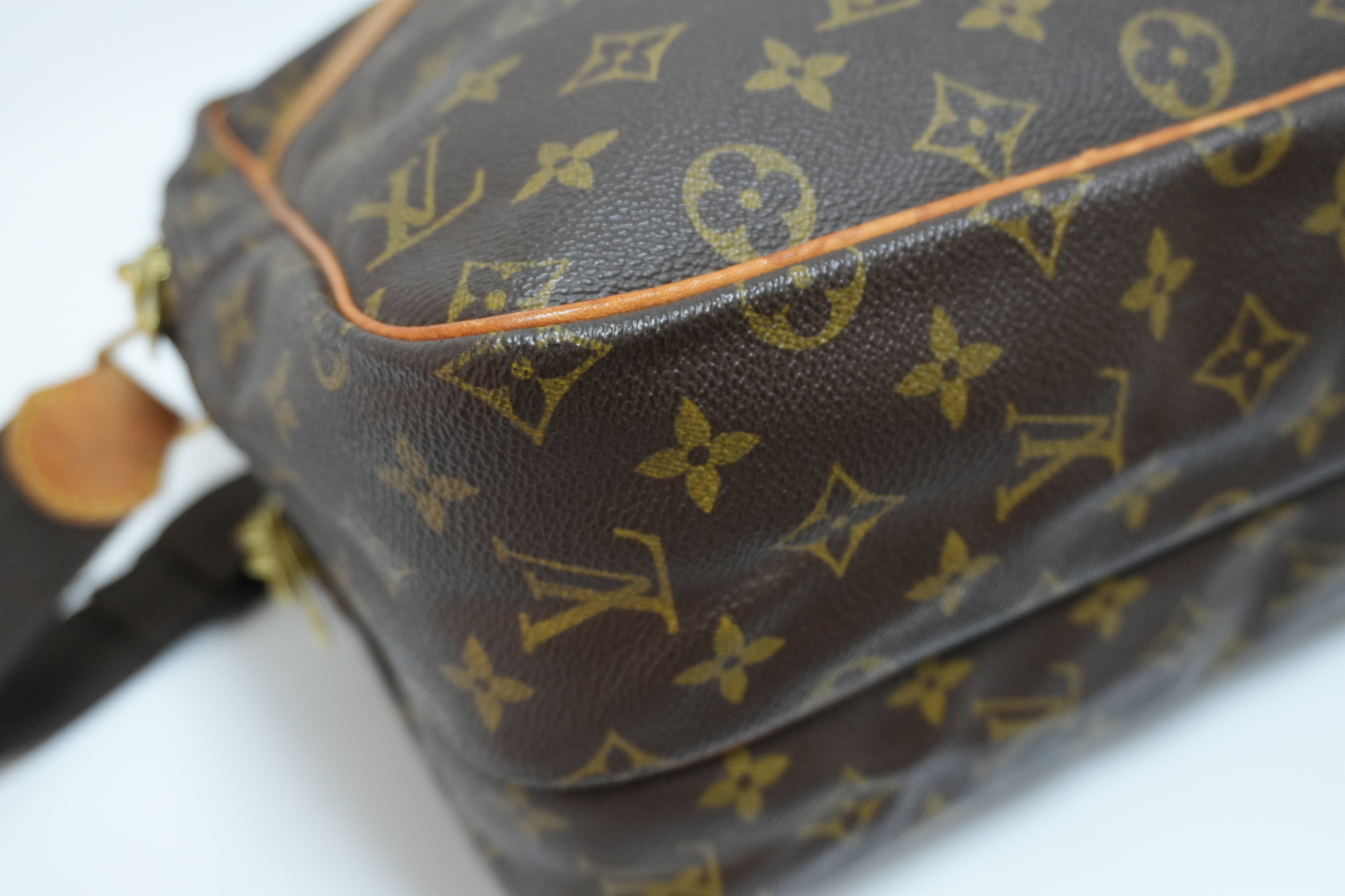 Louis Vuitton Monogram Reporter GM Messenger Bag Used