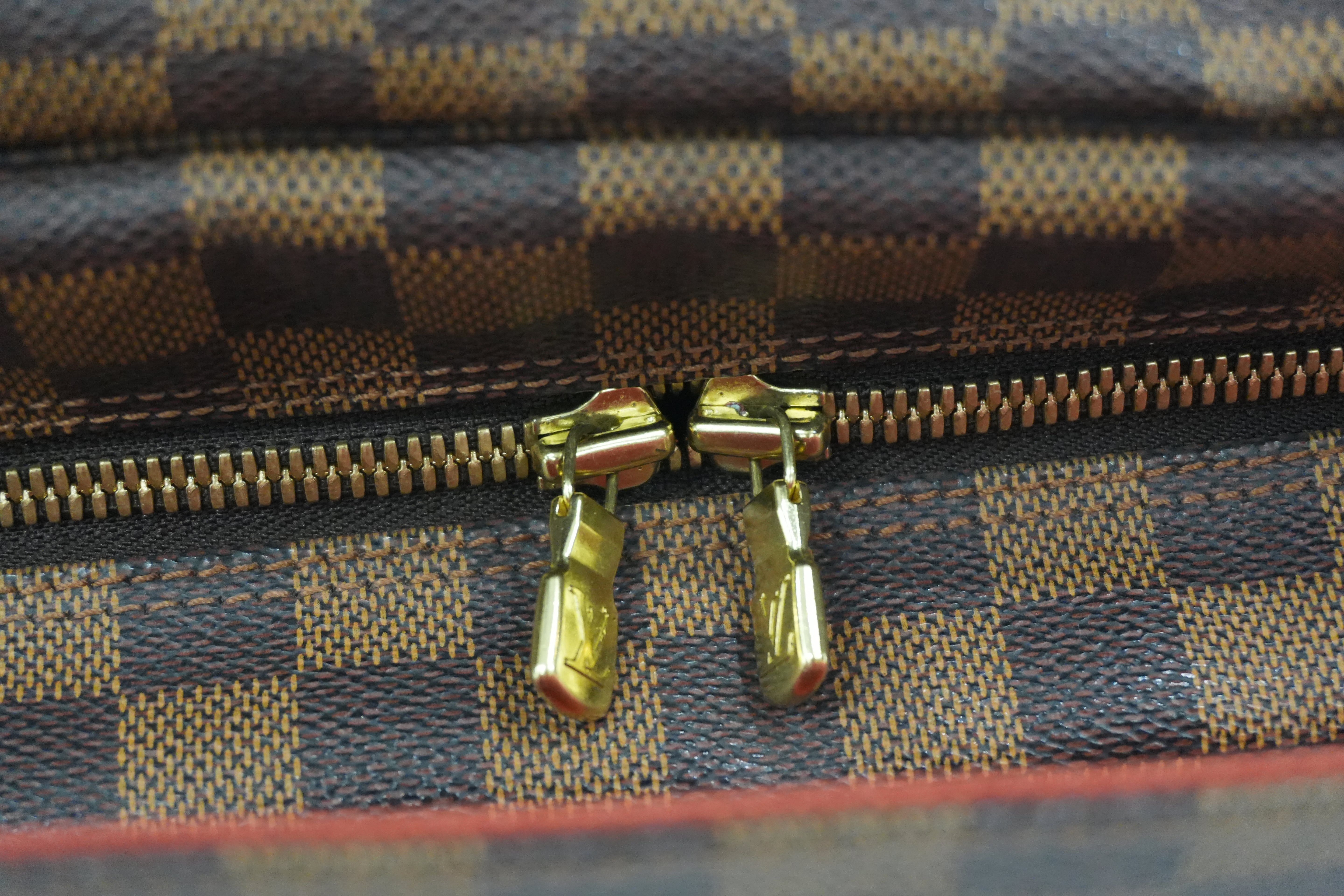 Pre-owned Louis Vuitton Damier Ebene Naviglio Messenger Bag