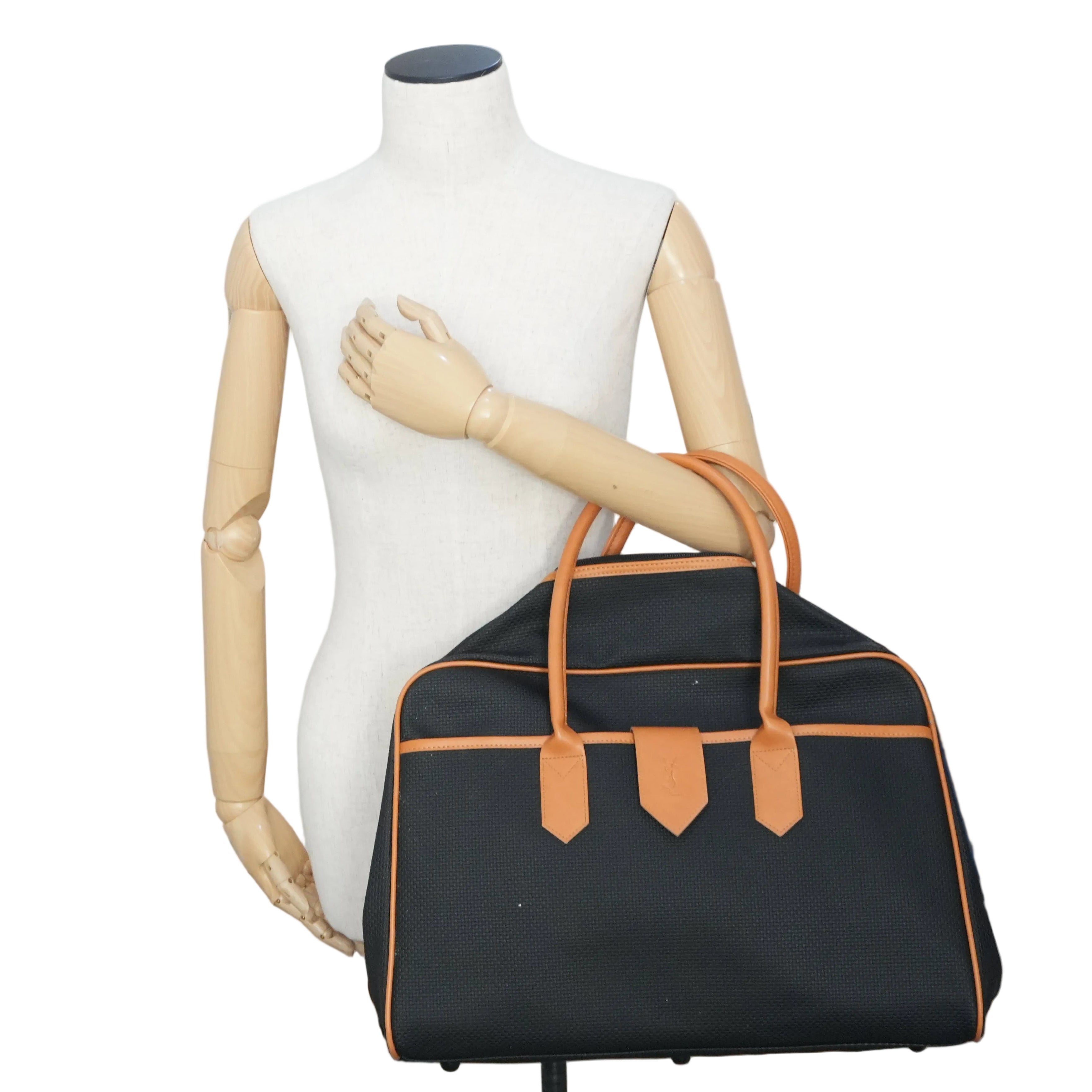 Pre-owned Yves Saint Laurent Calfskin Leather Boston Bag Black