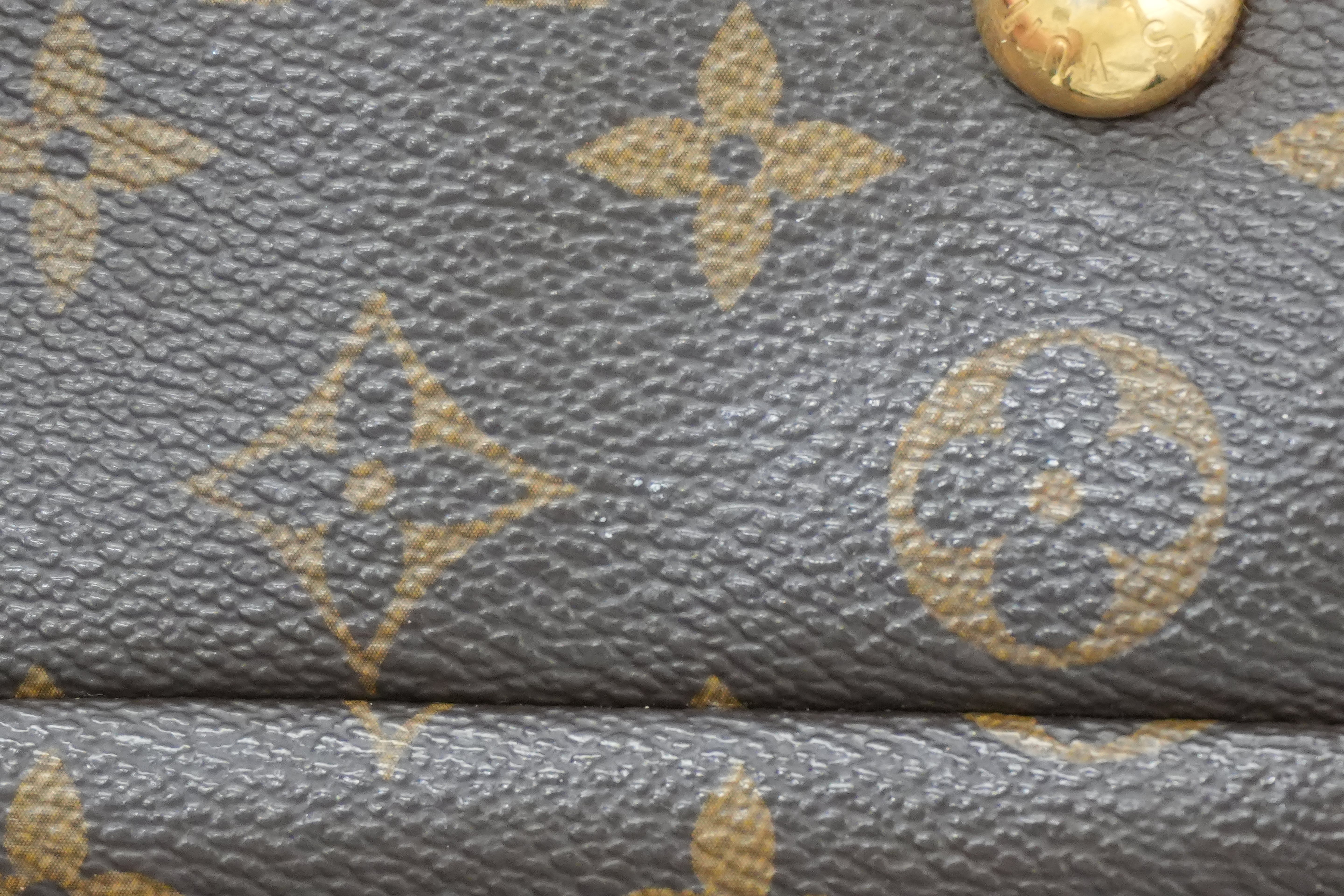 Pre-owned Louis Vuitton Monogram Artsy MM Tote Bag