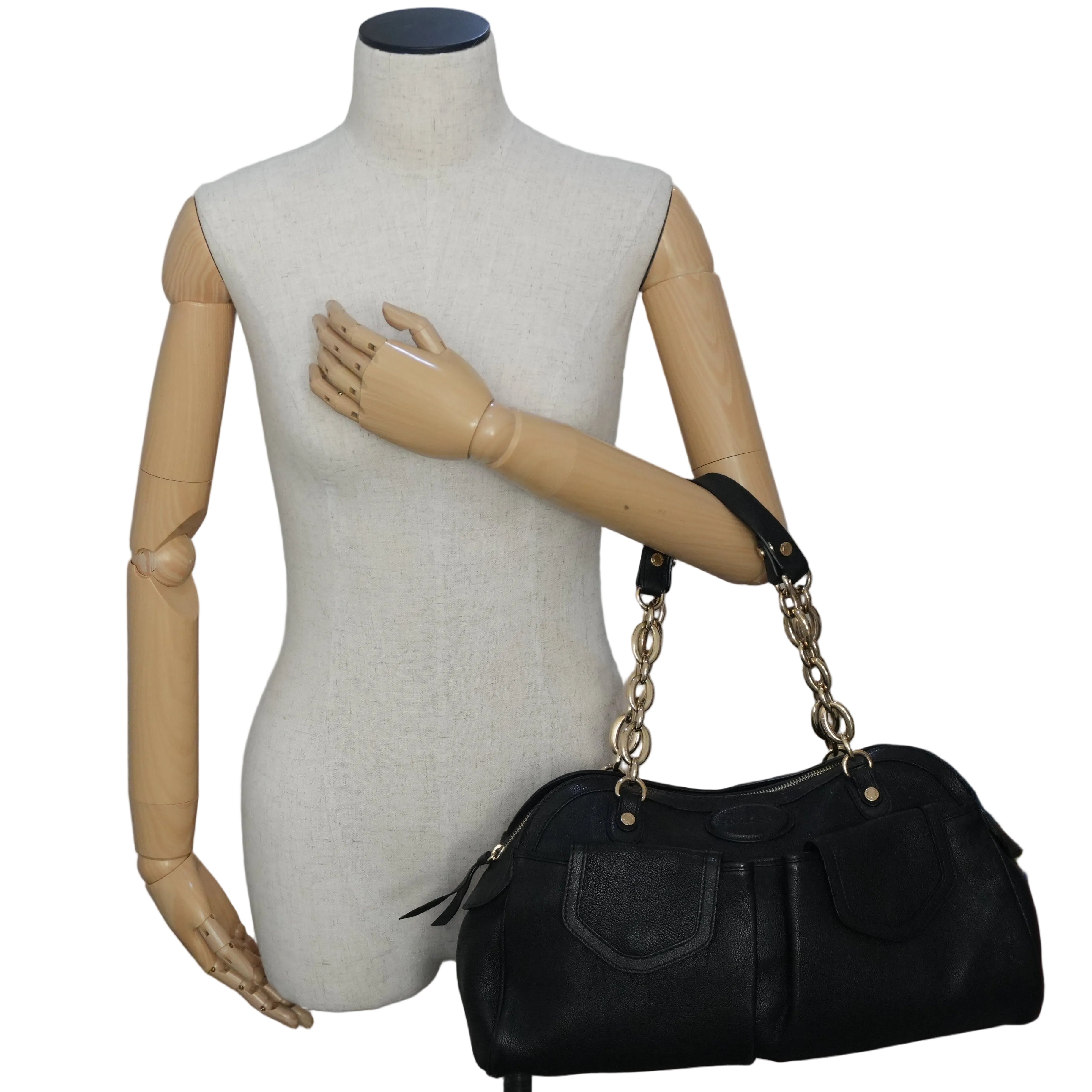 Pre-owned Bvlgari Calfskin Leather Tote Bag Black