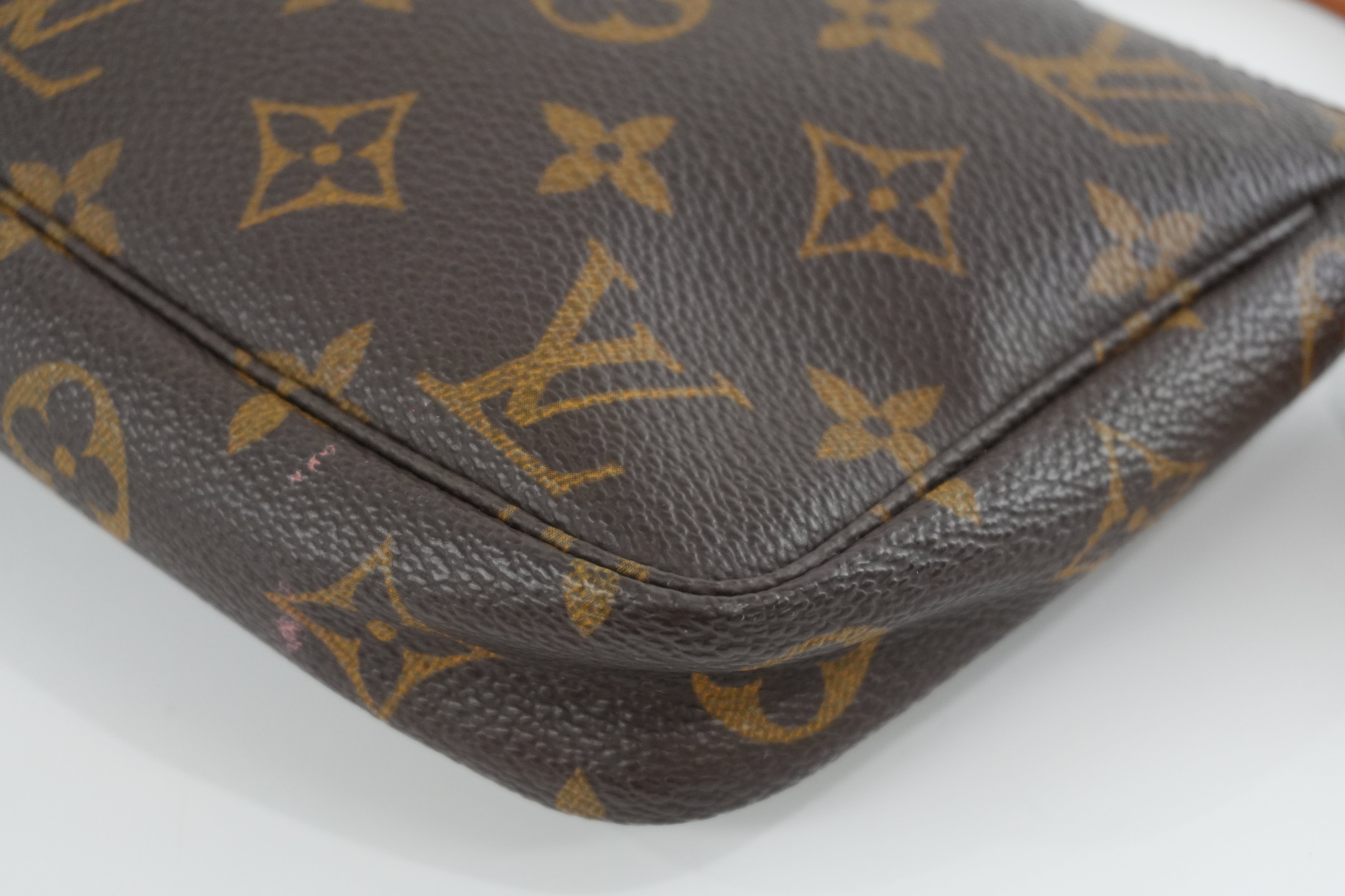 Louis Vuitton Monogram Pochette Accessories Used