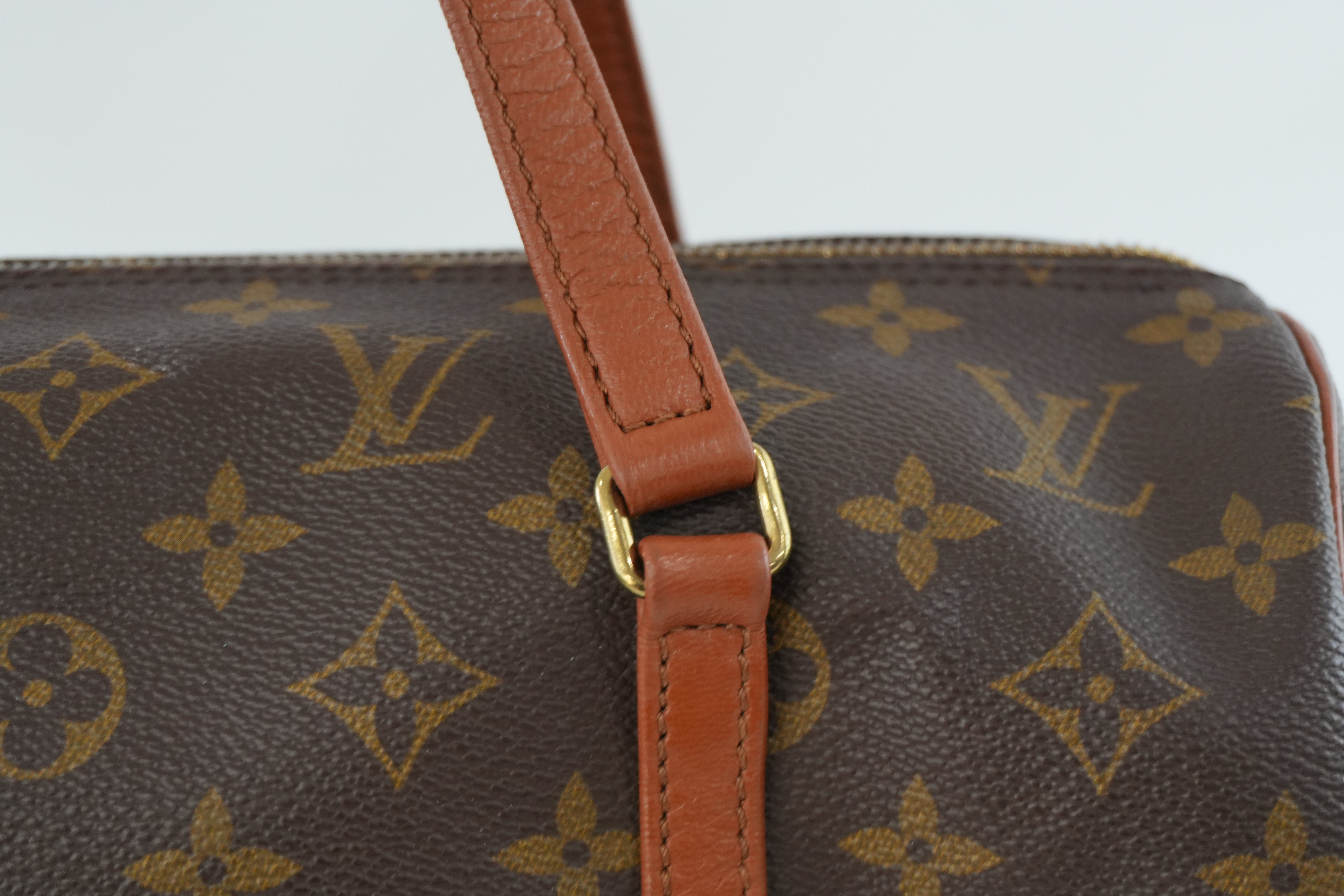 Louis Vuitton Papillon 26 Handbag Used