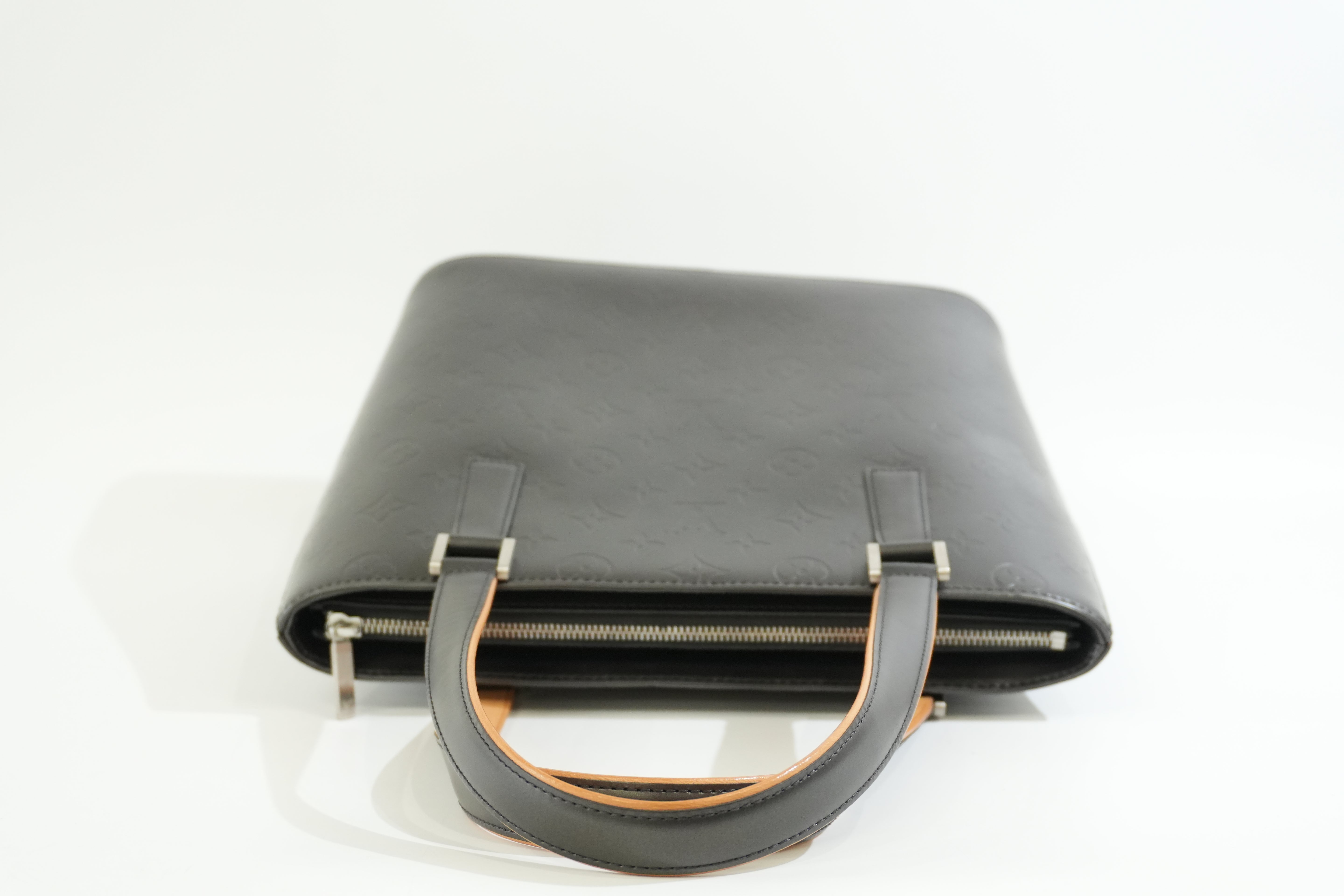 Pre-owned Louis Vuitton Stockton Handbag Gray