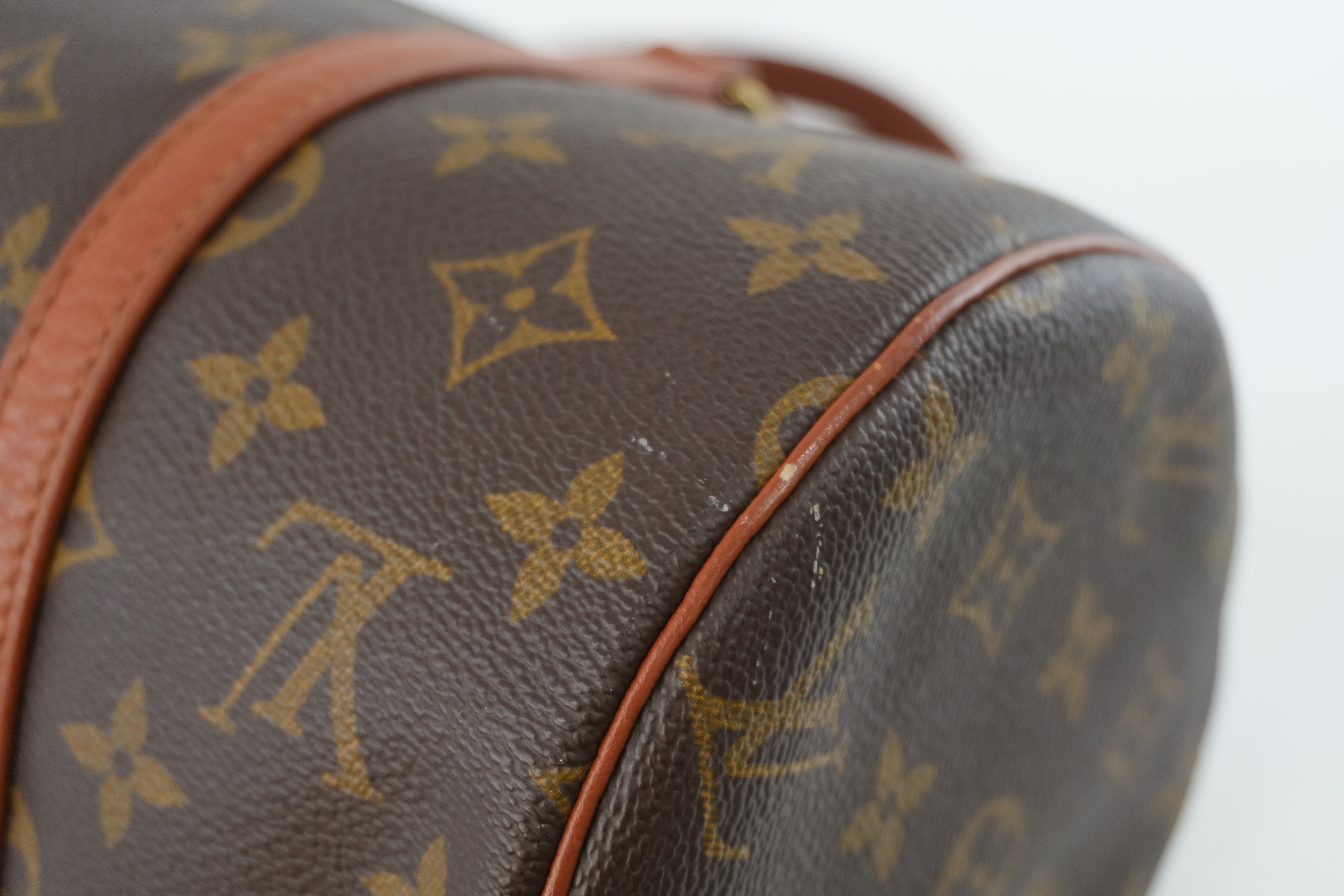 Louis Vuitton Papillon 26 Handbag Used