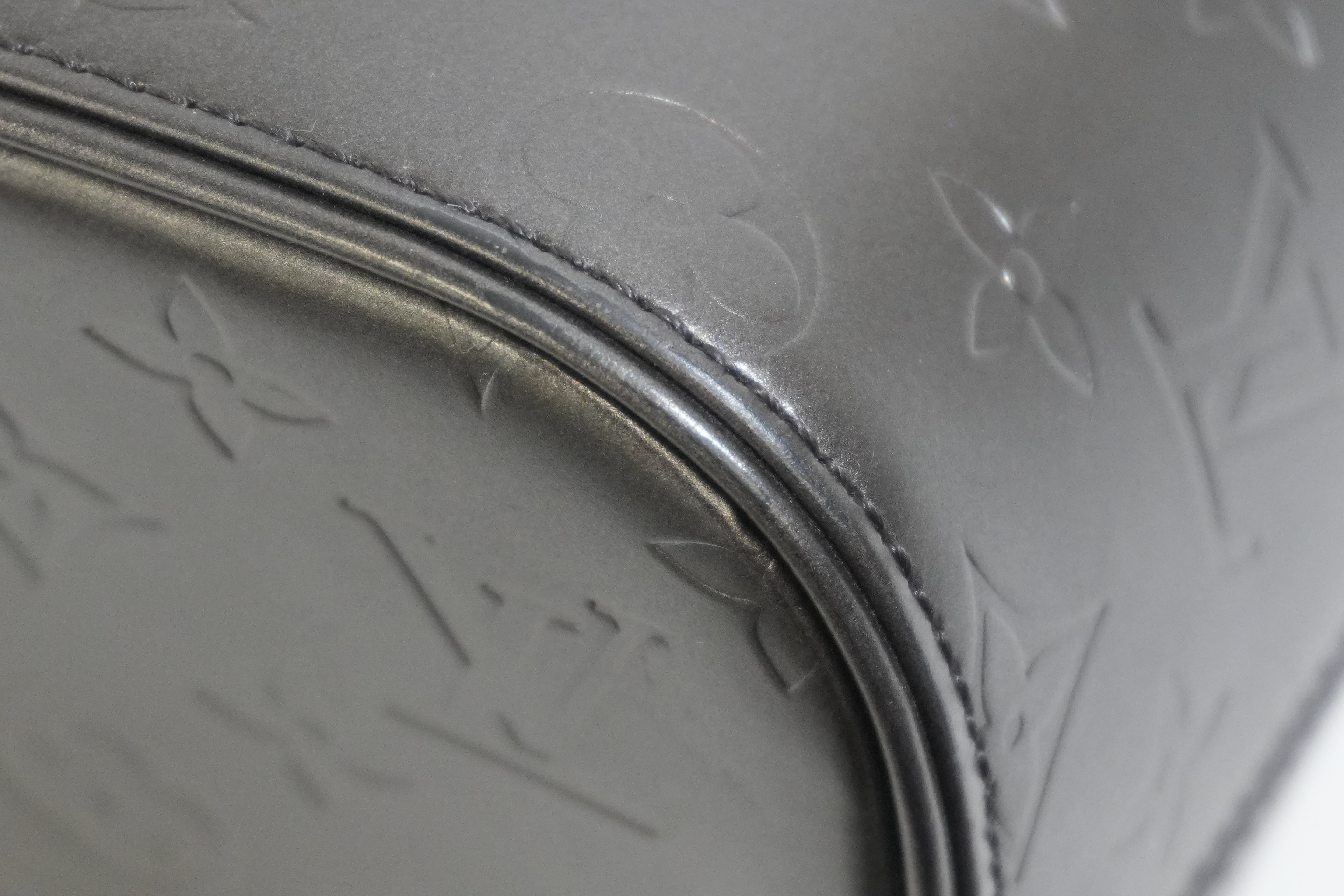 Pre-owned Louis Vuitton Stockton Handbag Gray