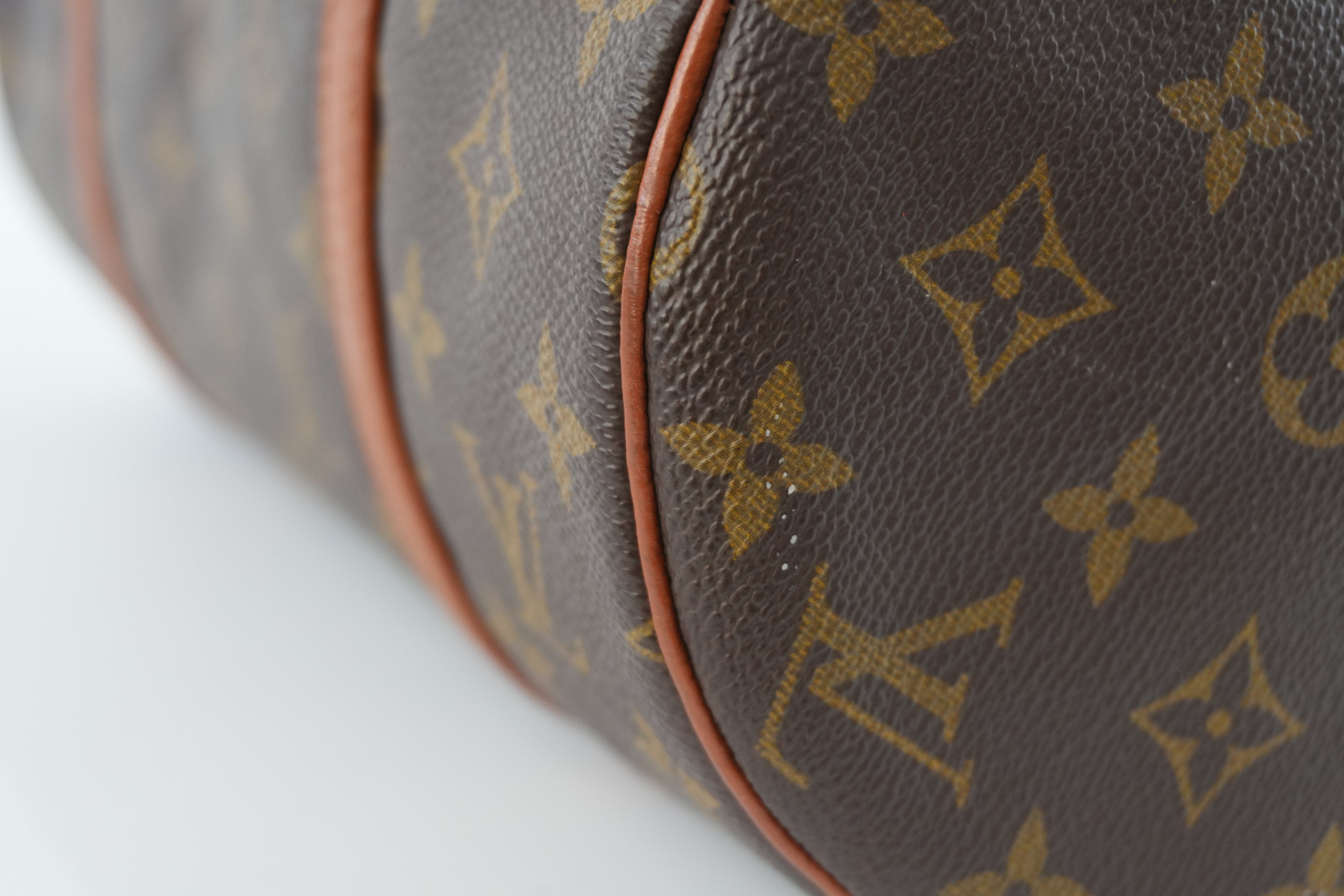 Louis Vuitton Papillon 26 Handbag Used