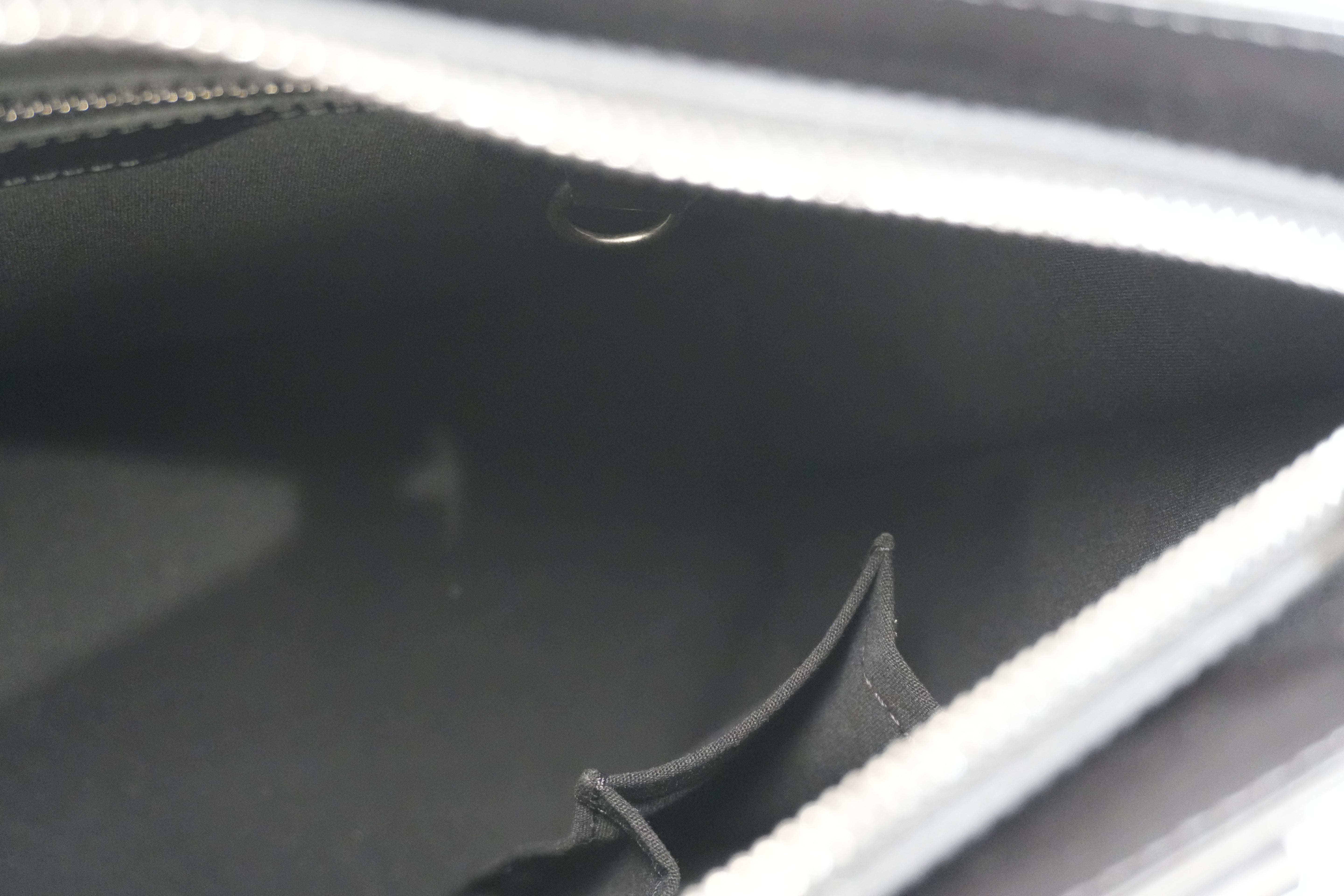 Pre-owned Louis Vuitton Stockton Handbag Gray