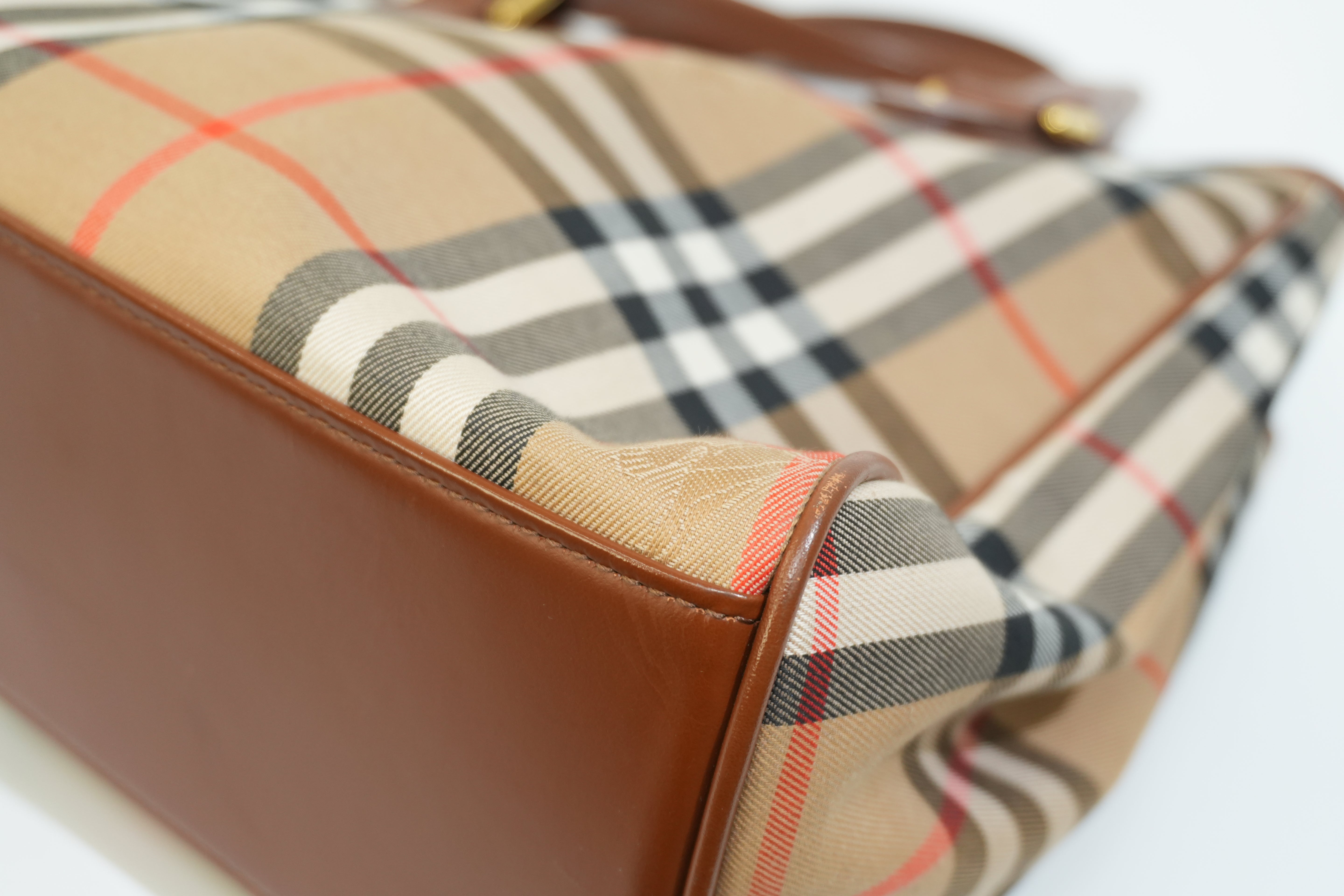 Pre-owned Burberry Nova Check Handbag Beige and Brown