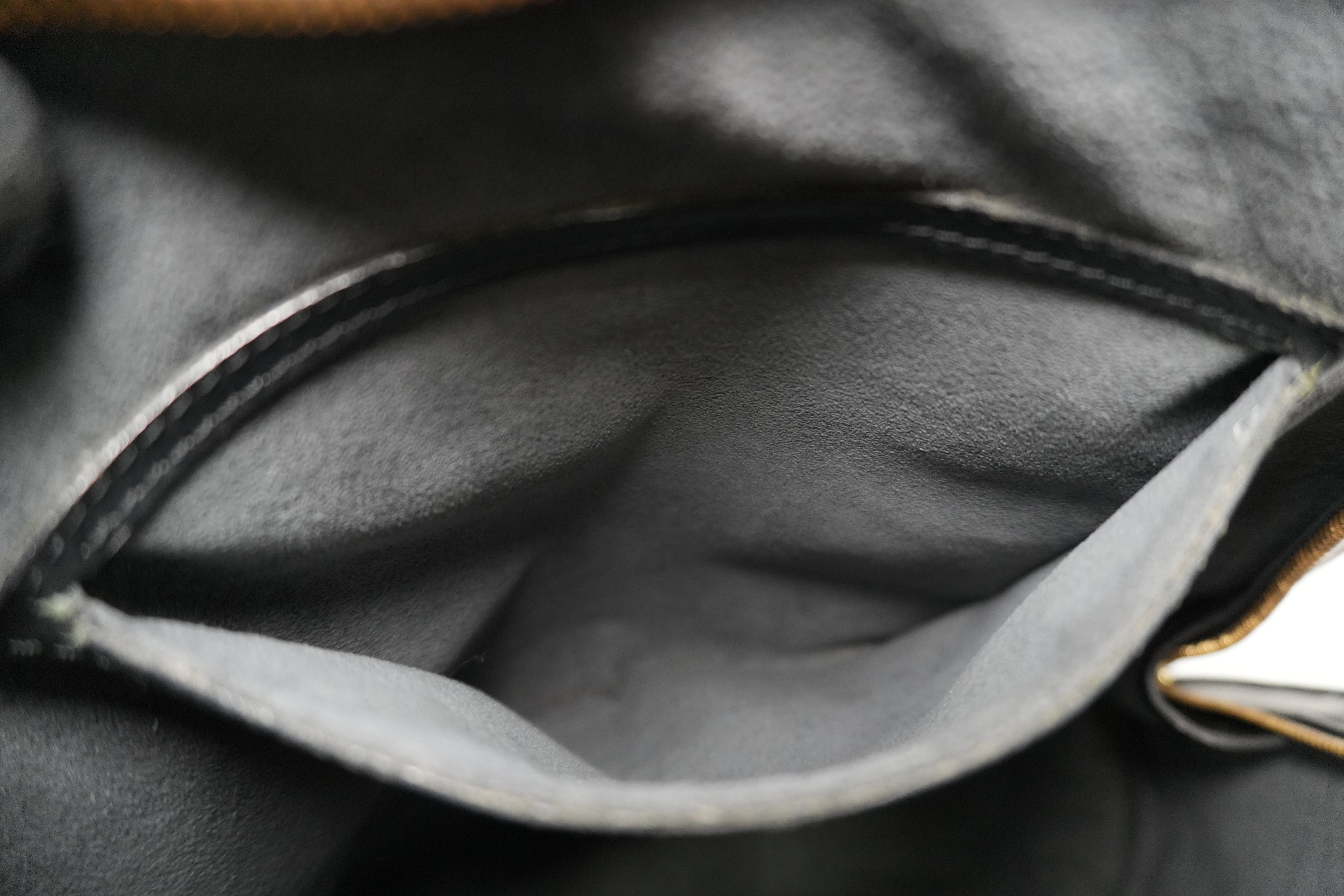 Pre-owned Louis Vuitton Epi Gobelins Backpack Black