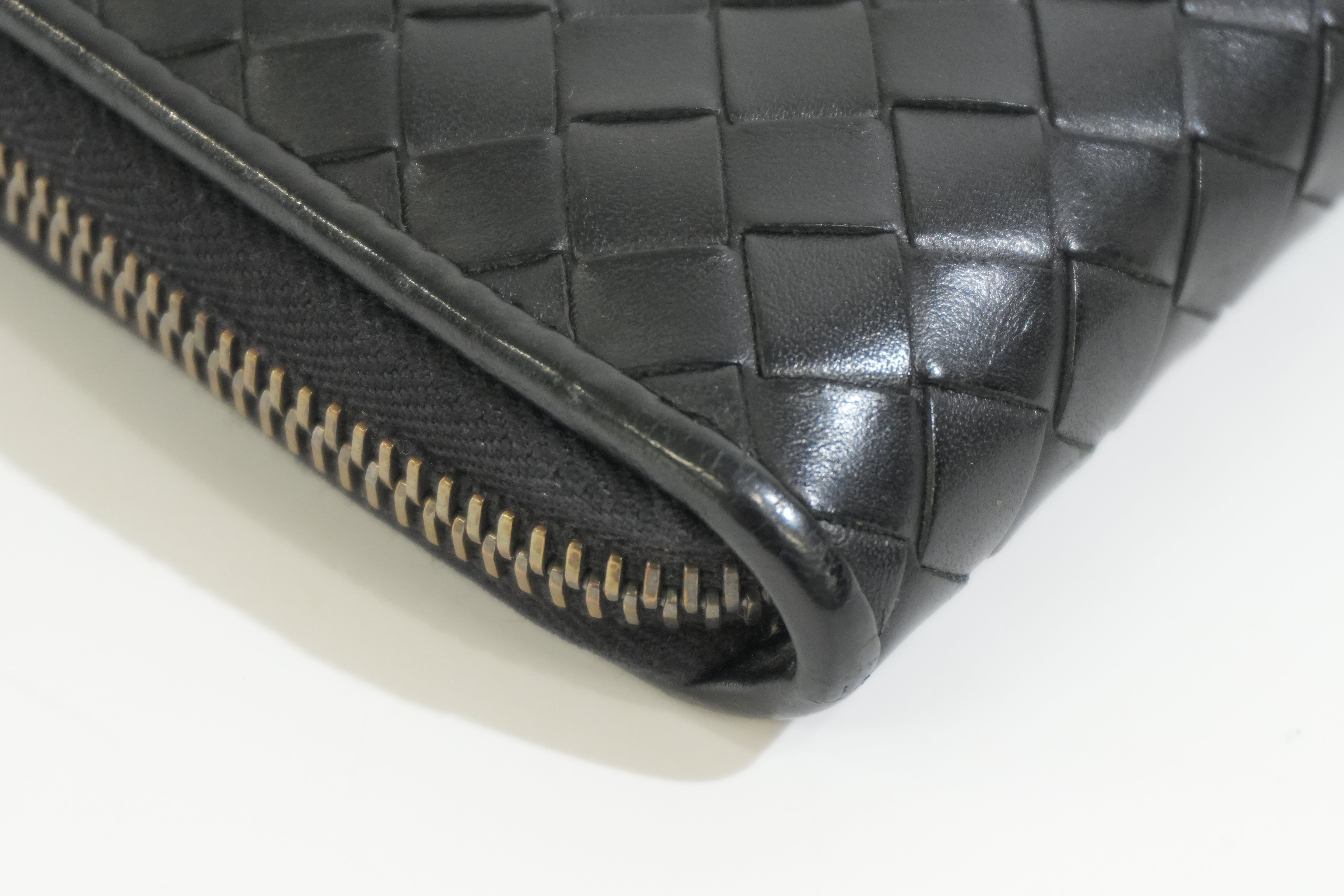 Pre-owned Bottega Intercciato Zippy Long Wallet Black