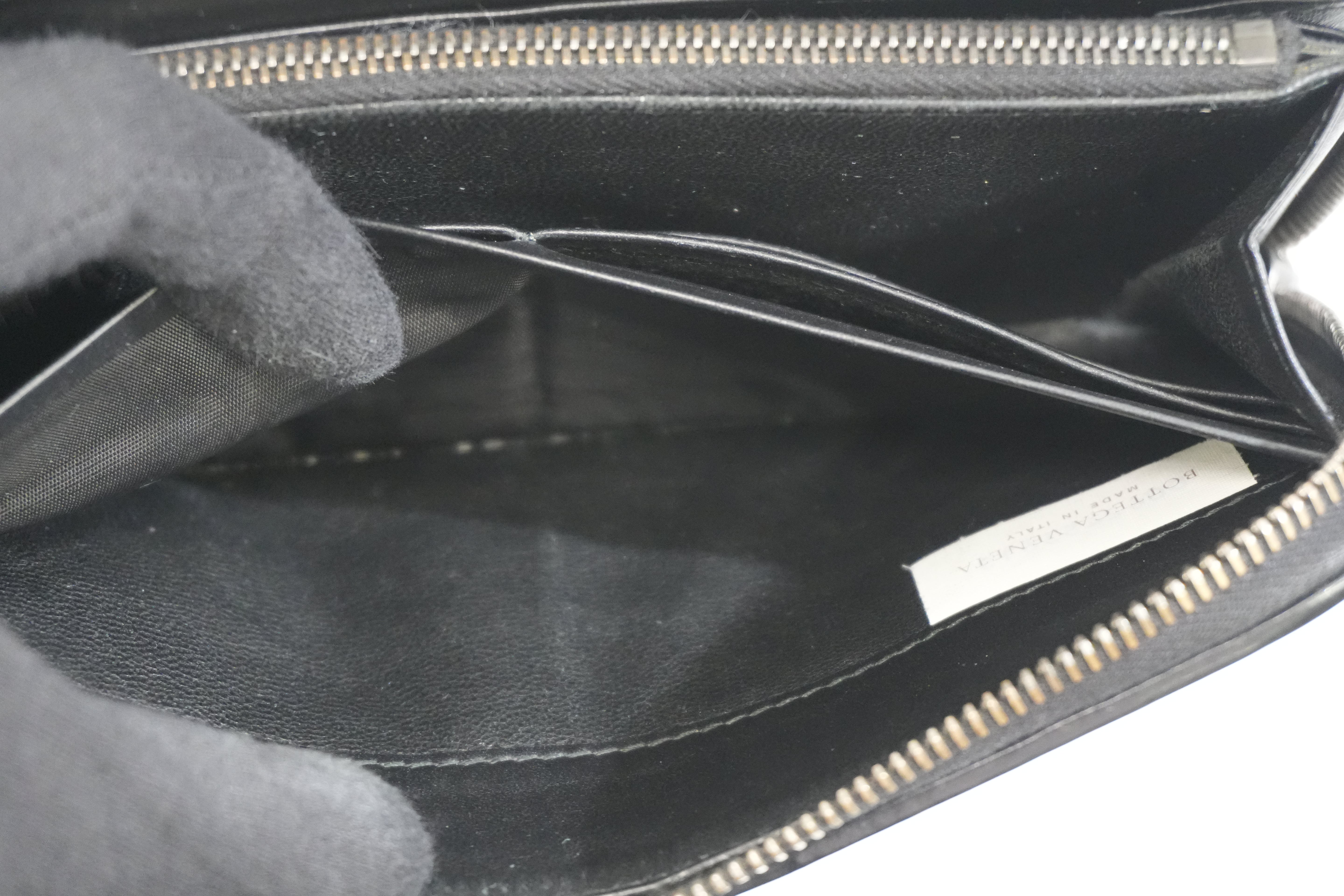 Pre-owned Bottega Intercciato Zippy Long Wallet Black