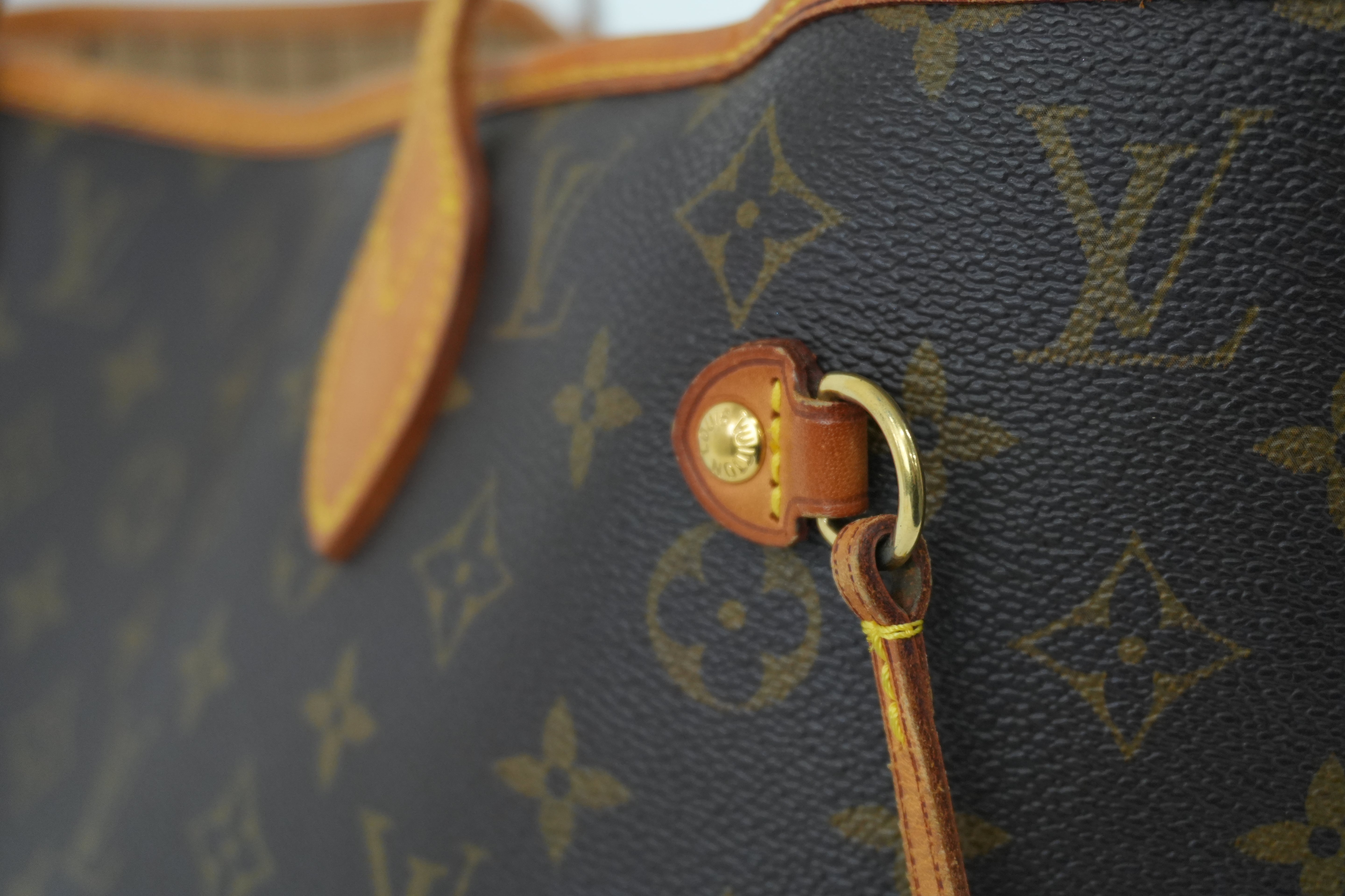 Louis Vuitton Monogram Neverfull MM Shoulder Tote Bag Used