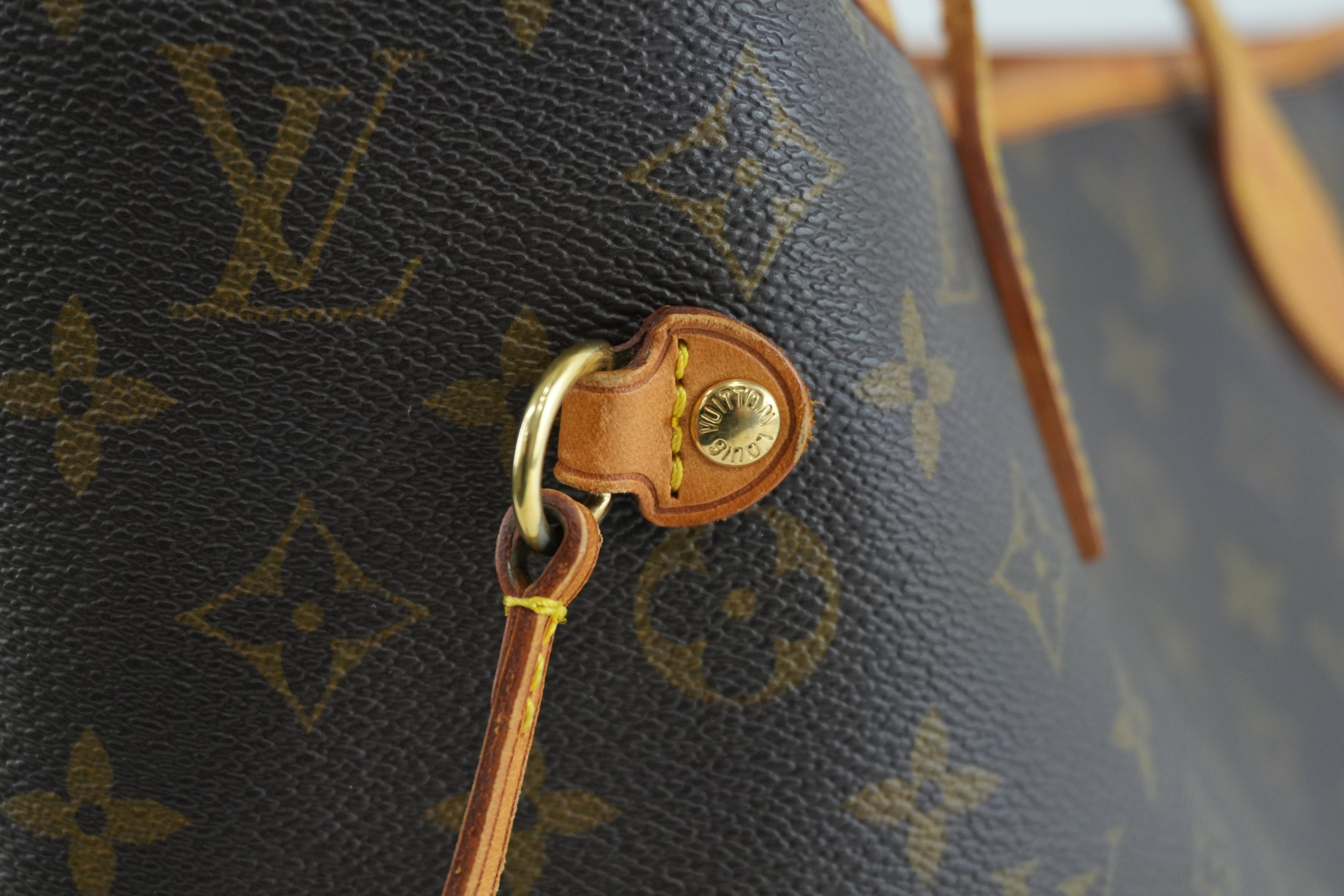 Louis Vuitton Monogram Neverfull MM Shoulder Tote Bag Used