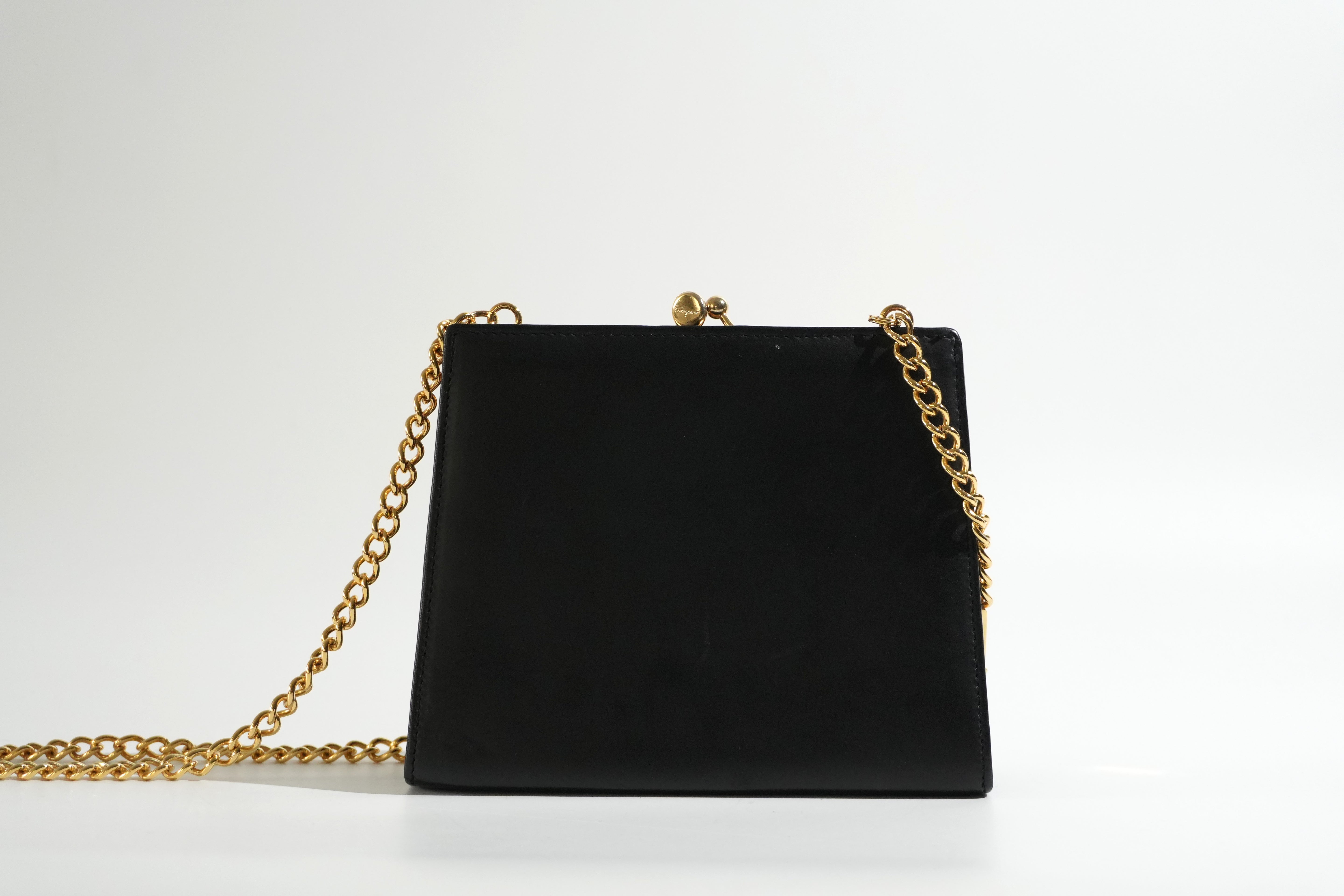 Pre-owned Ferragamo Chain Shoulder Bag Blue