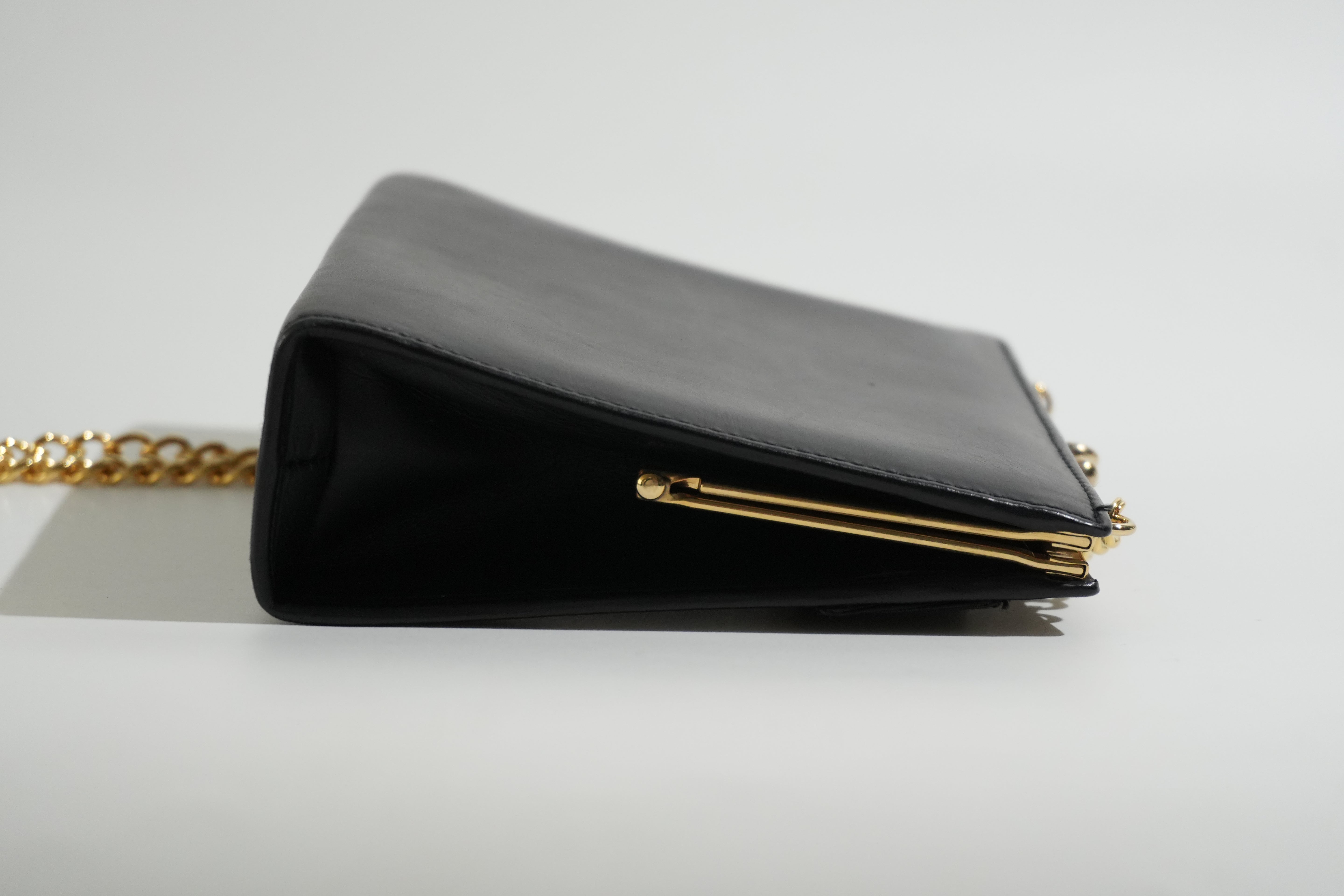 Pre-owned Ferragamo Chain Shoulder Bag Blue