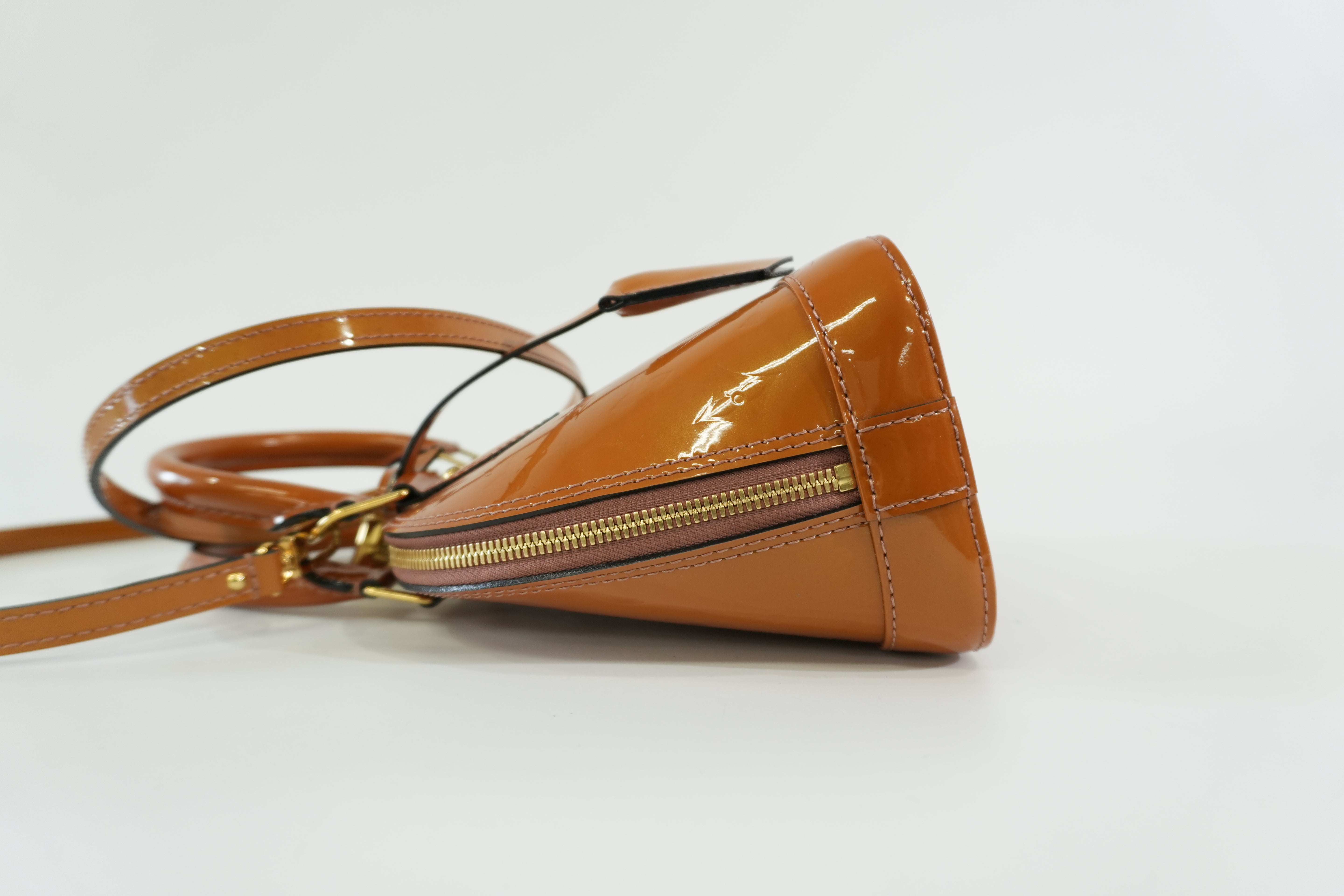 Pre-owned Louis Vuitton Vernis Alma BB Shoulder Bag Brown