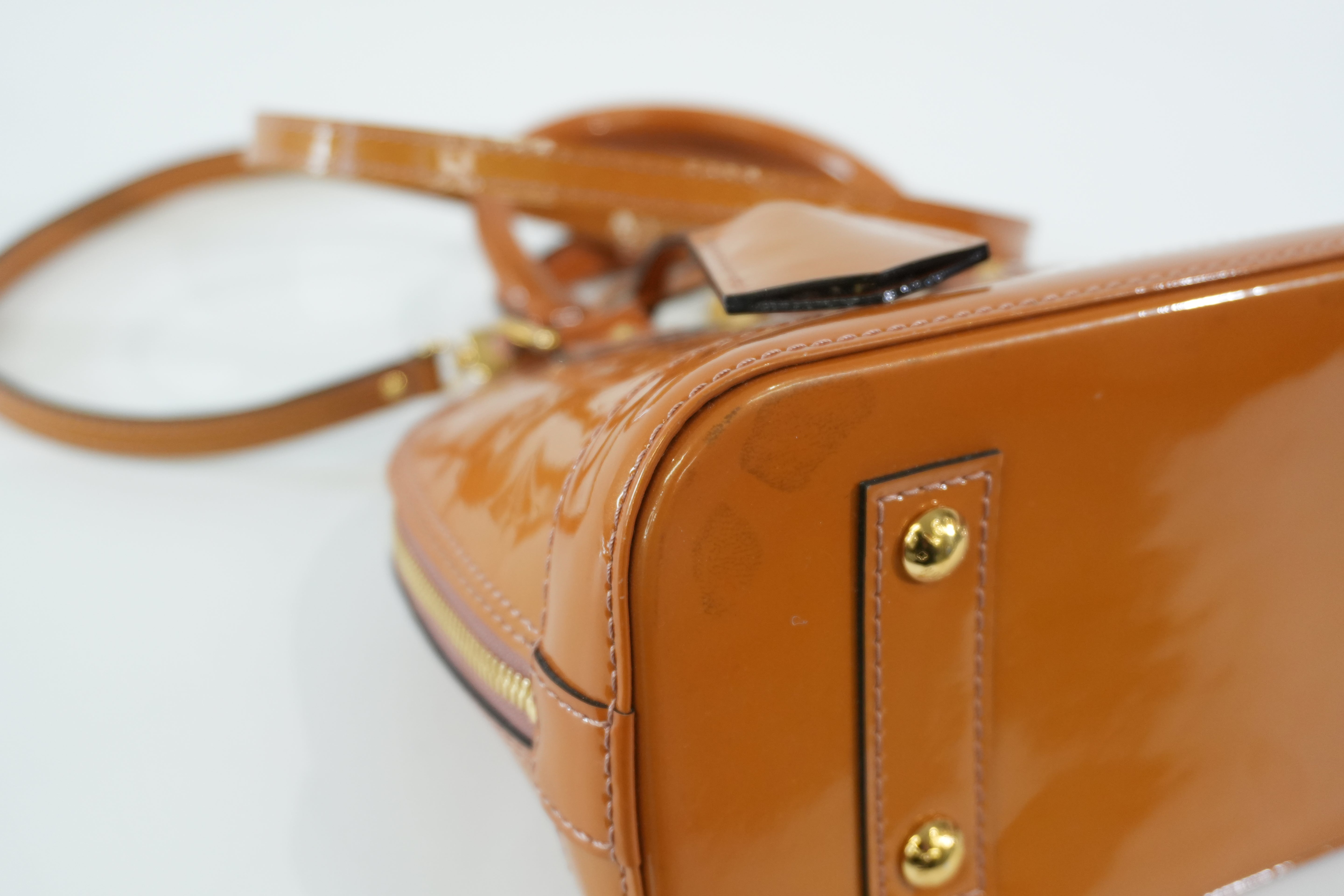 Pre-owned Louis Vuitton Vernis Alma BB Shoulder Bag Brown