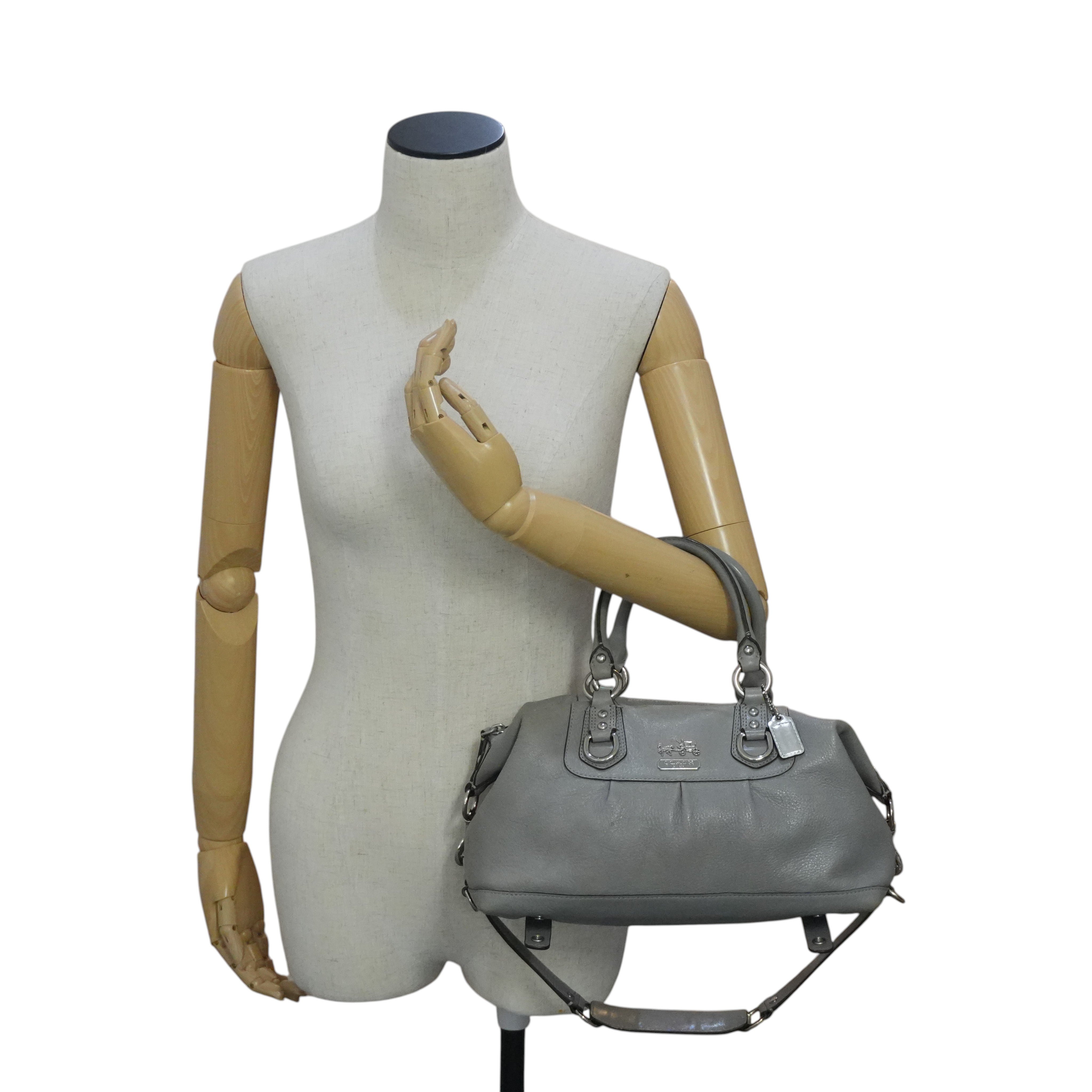 Pre-owned Coach Handbag Gray