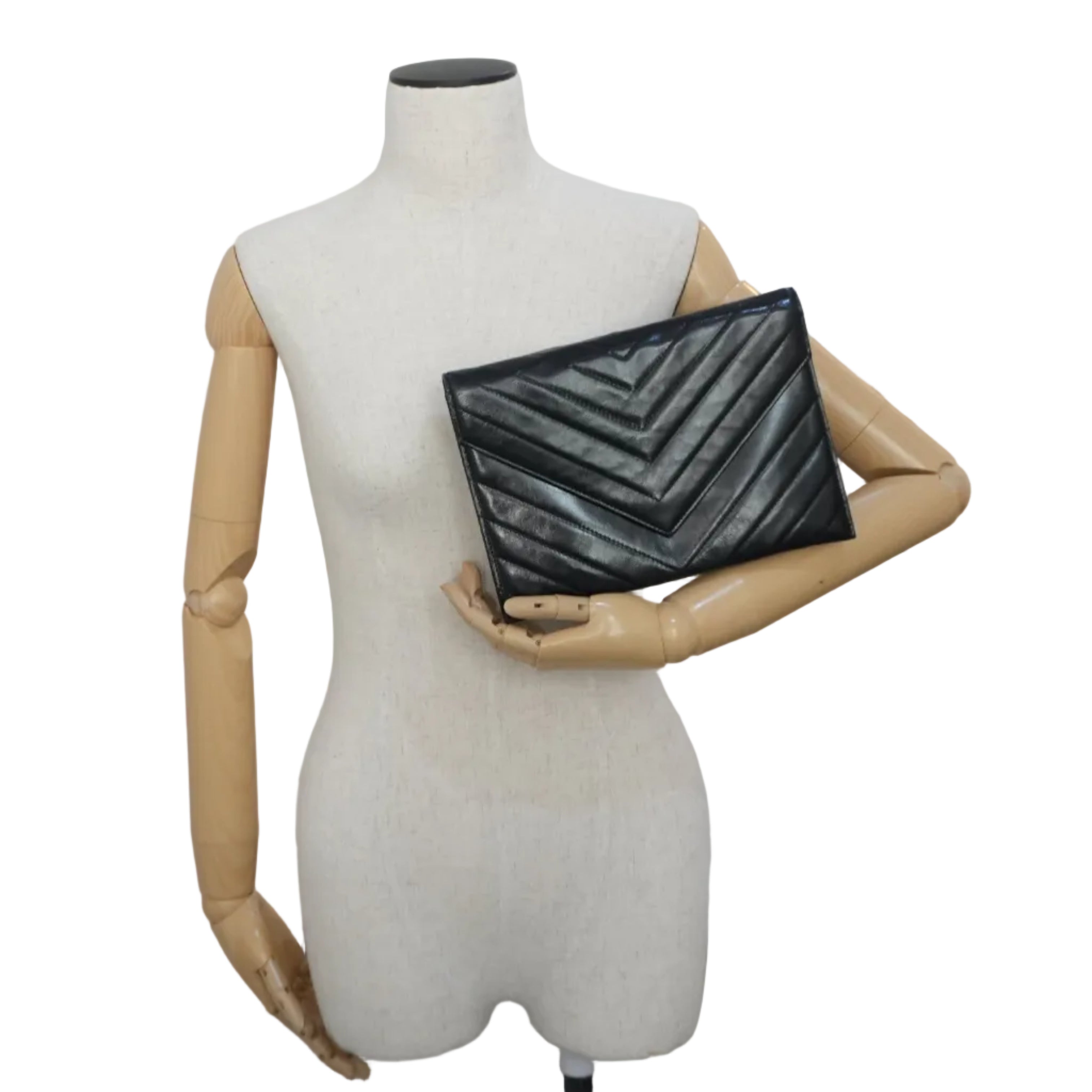 Pre-owned Yves Saint Laurent Calfskin Leather Clutch Bag Black