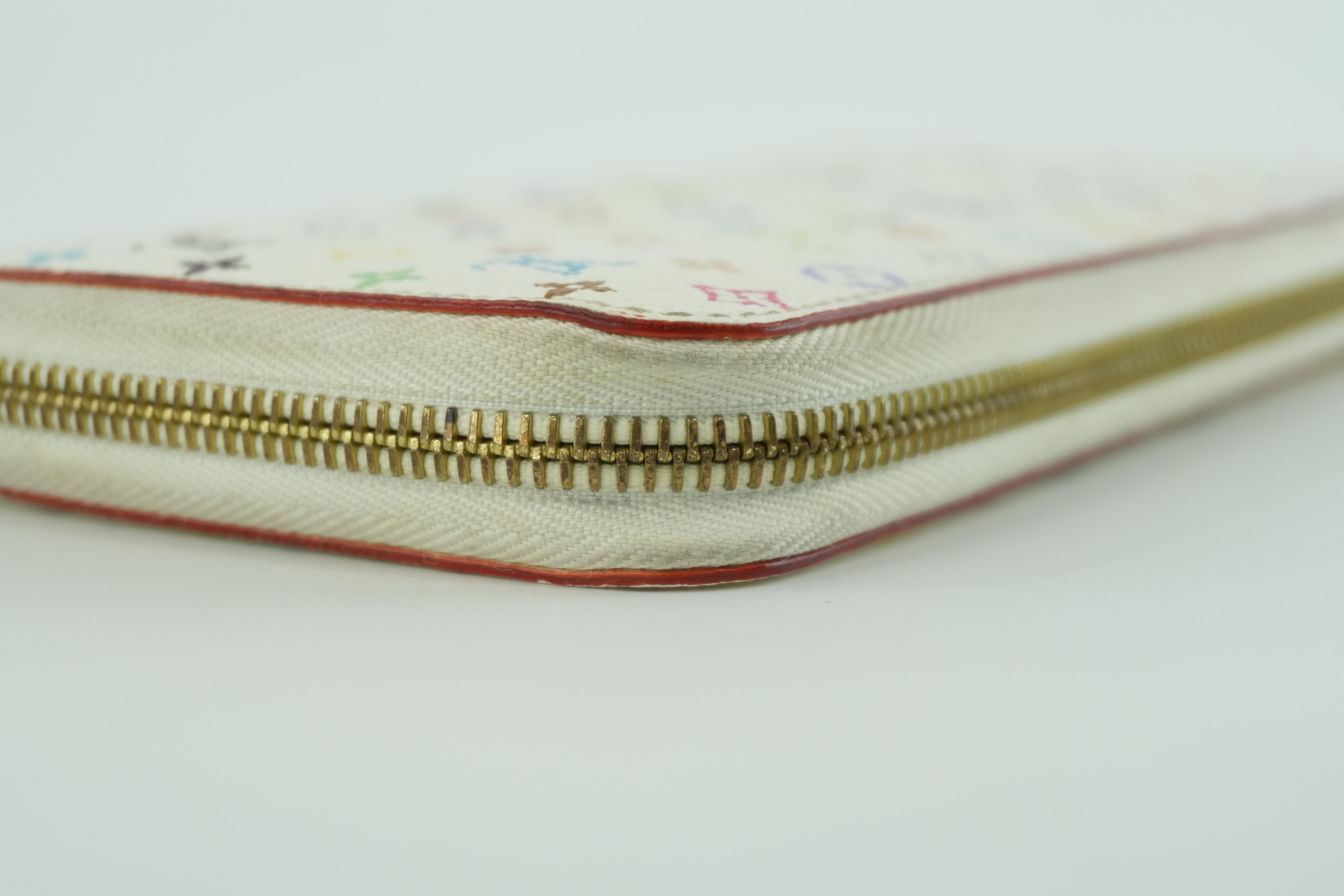 Pre-owned Louis Vuitton Monogram Multicolore Zippy Wallet White