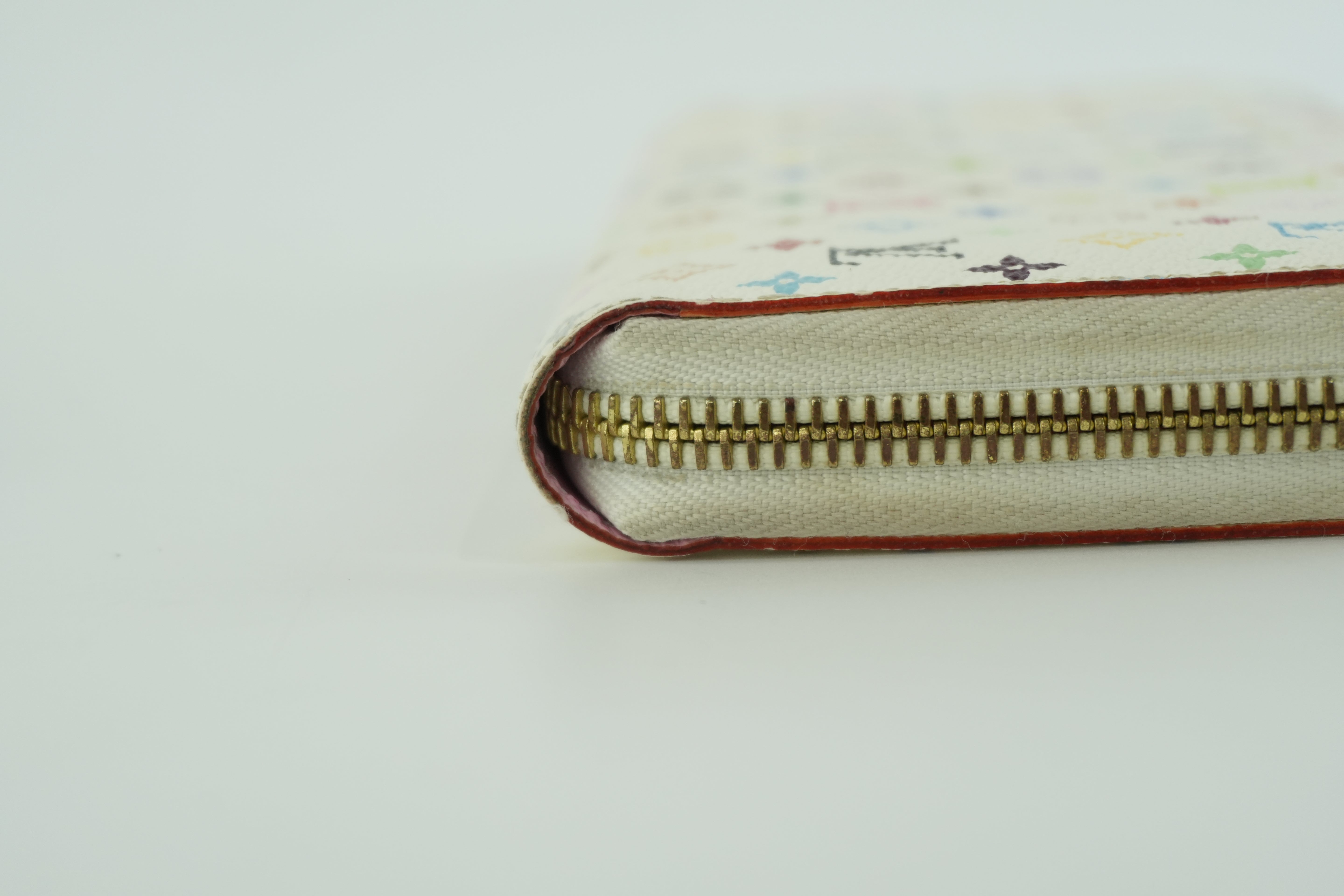 Pre-owned Louis Vuitton Monogram Multicolore Zippy Wallet White