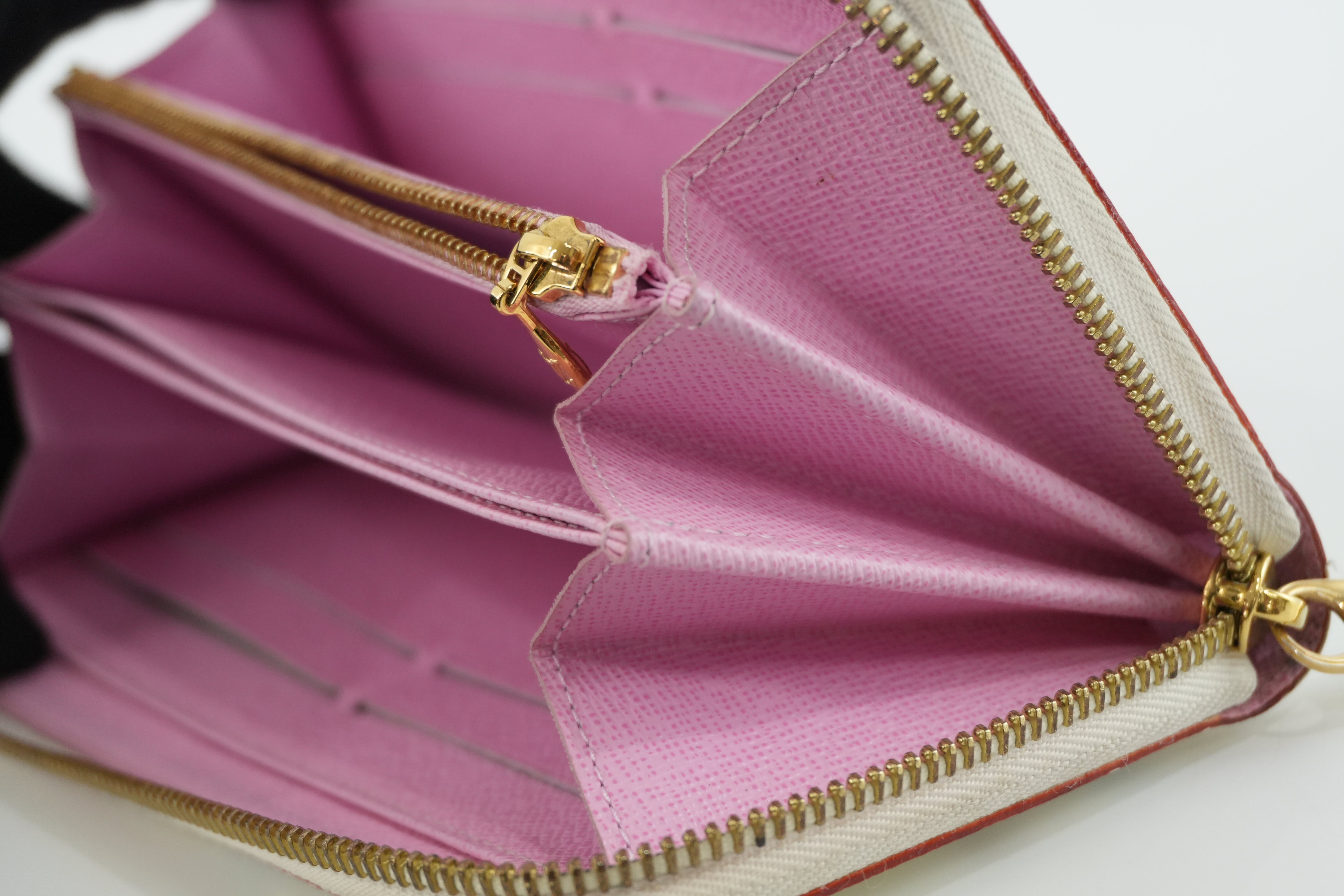 Pre-owned Louis Vuitton Monogram Multicolore Zippy Wallet White