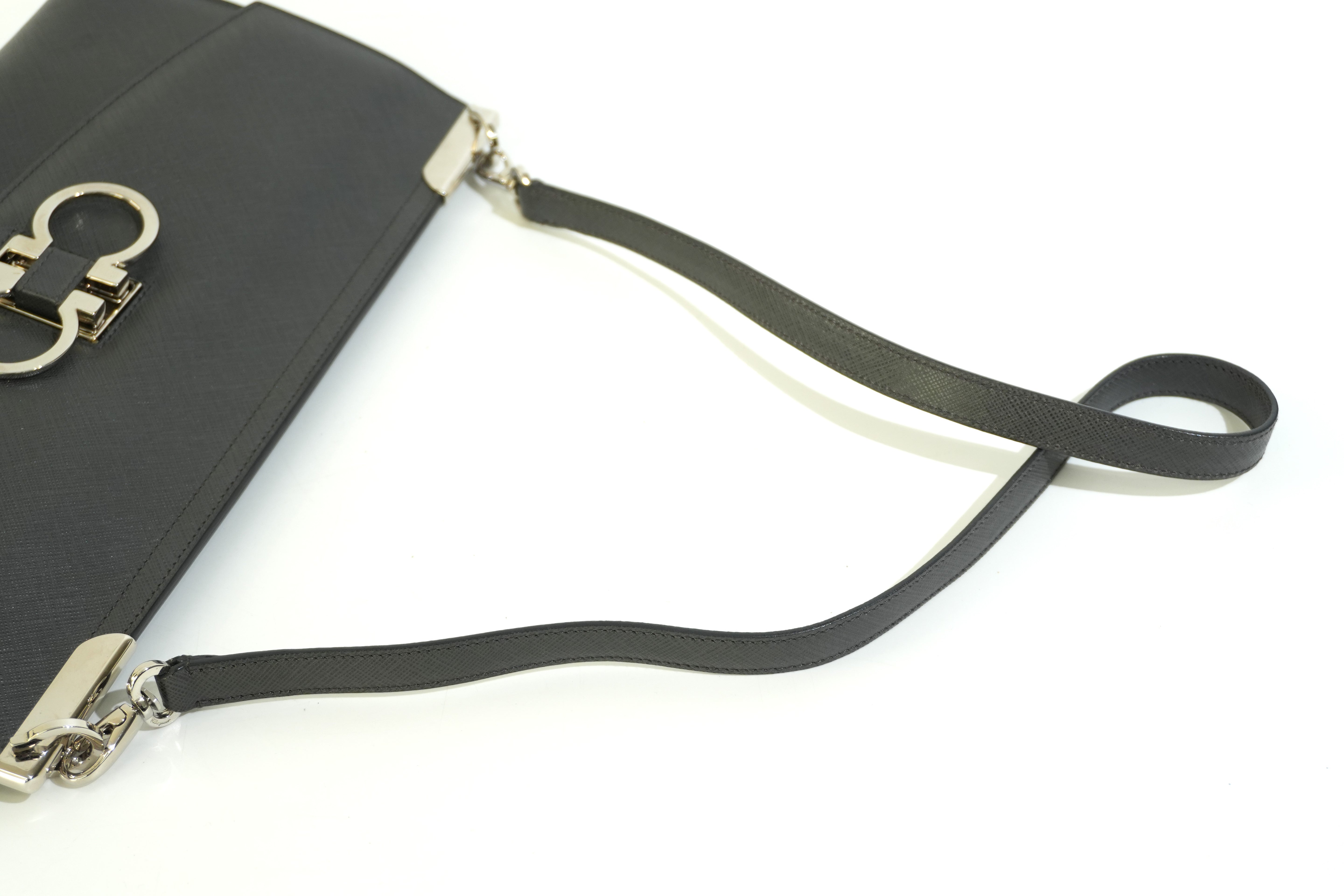 Pre-owned Ferragamo Leather Shoulder Bag Gray