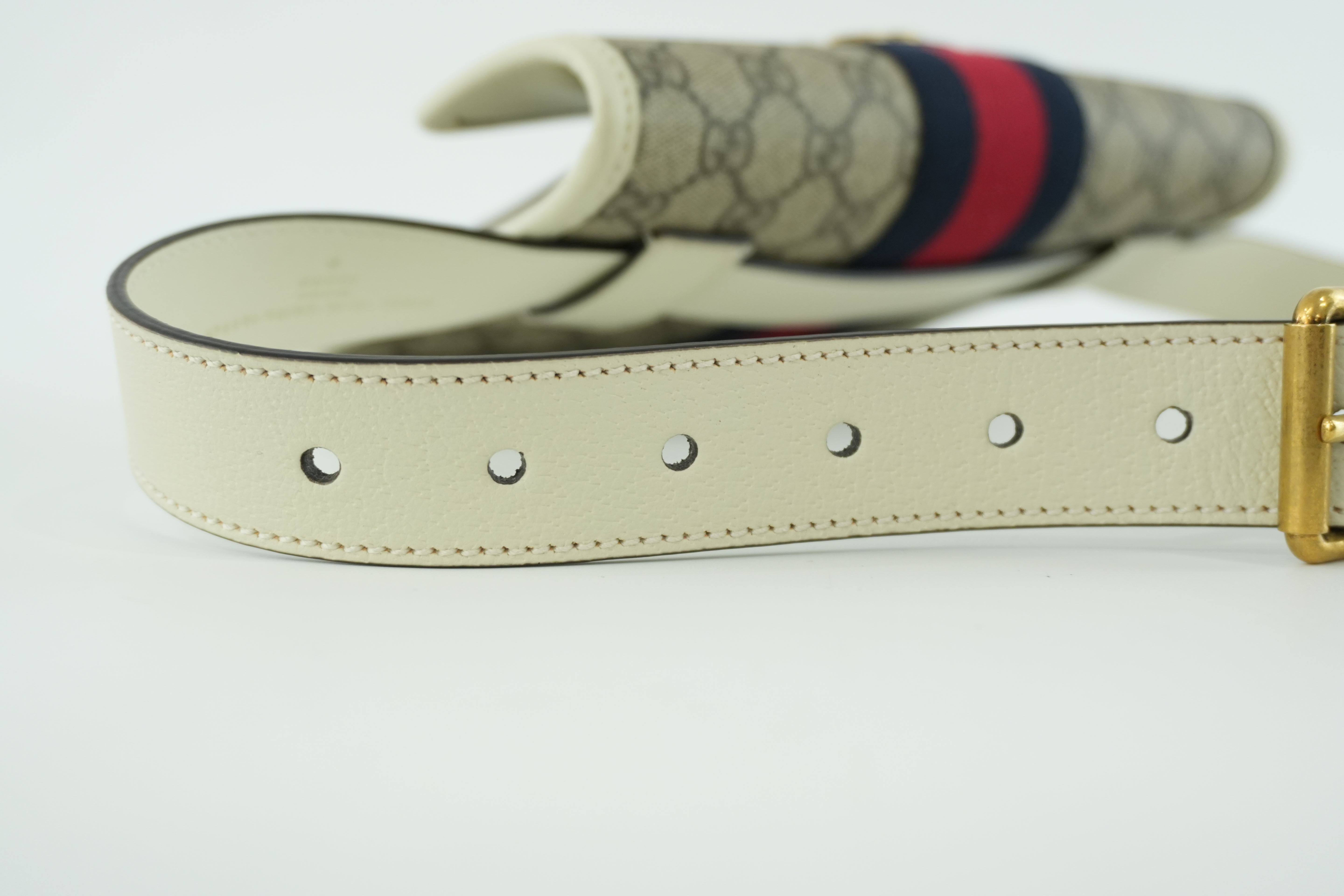 Gucci Bum Bag White Used