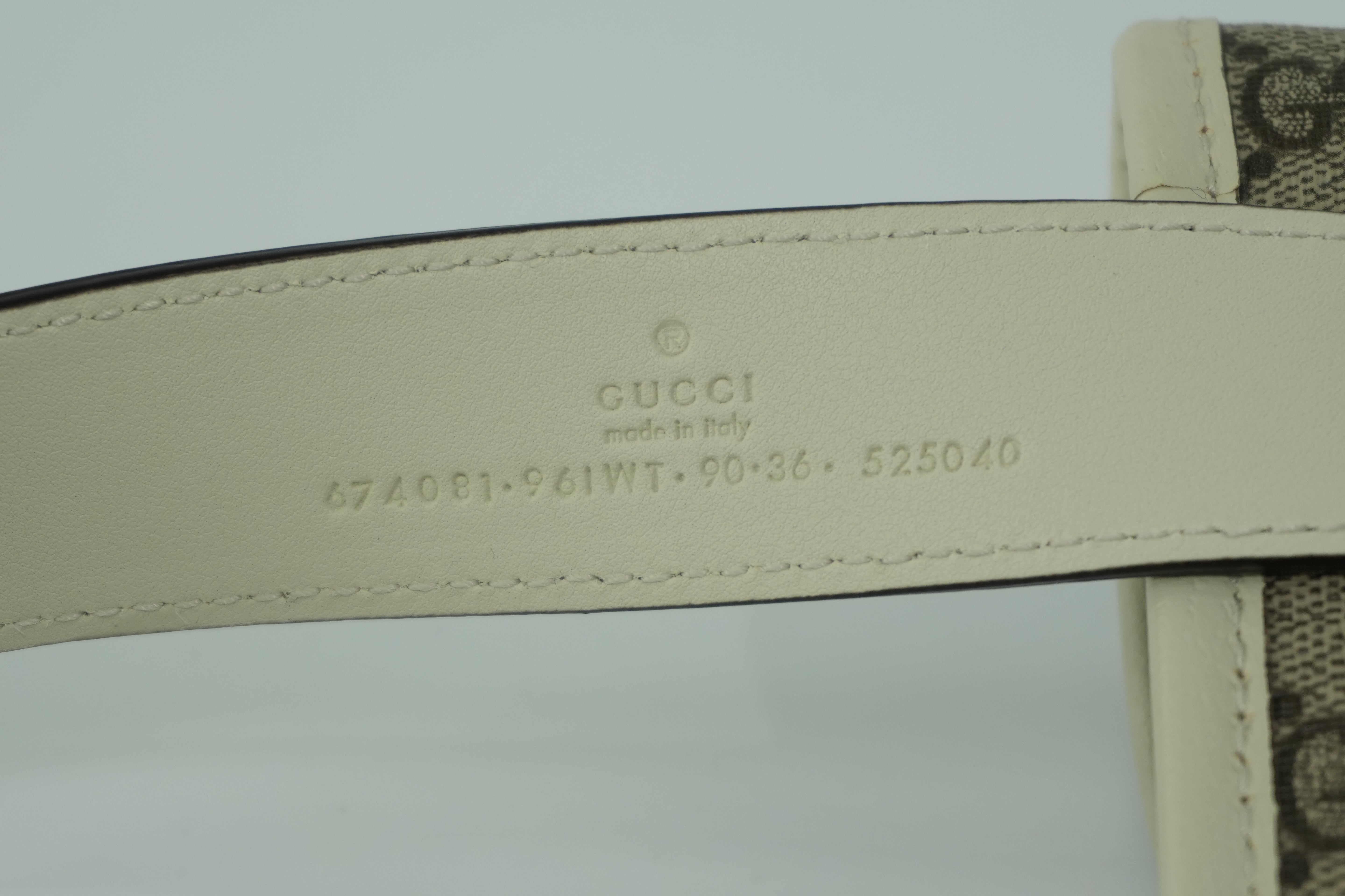 Gucci Bum Bag White Used