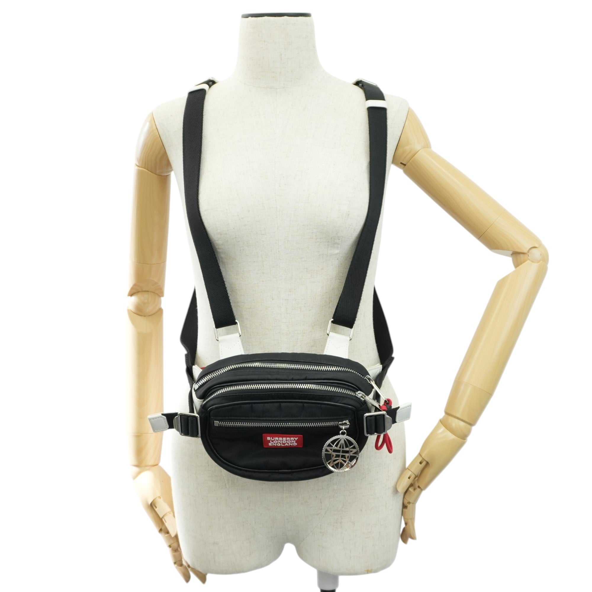 Burberry Bodybag Black Used