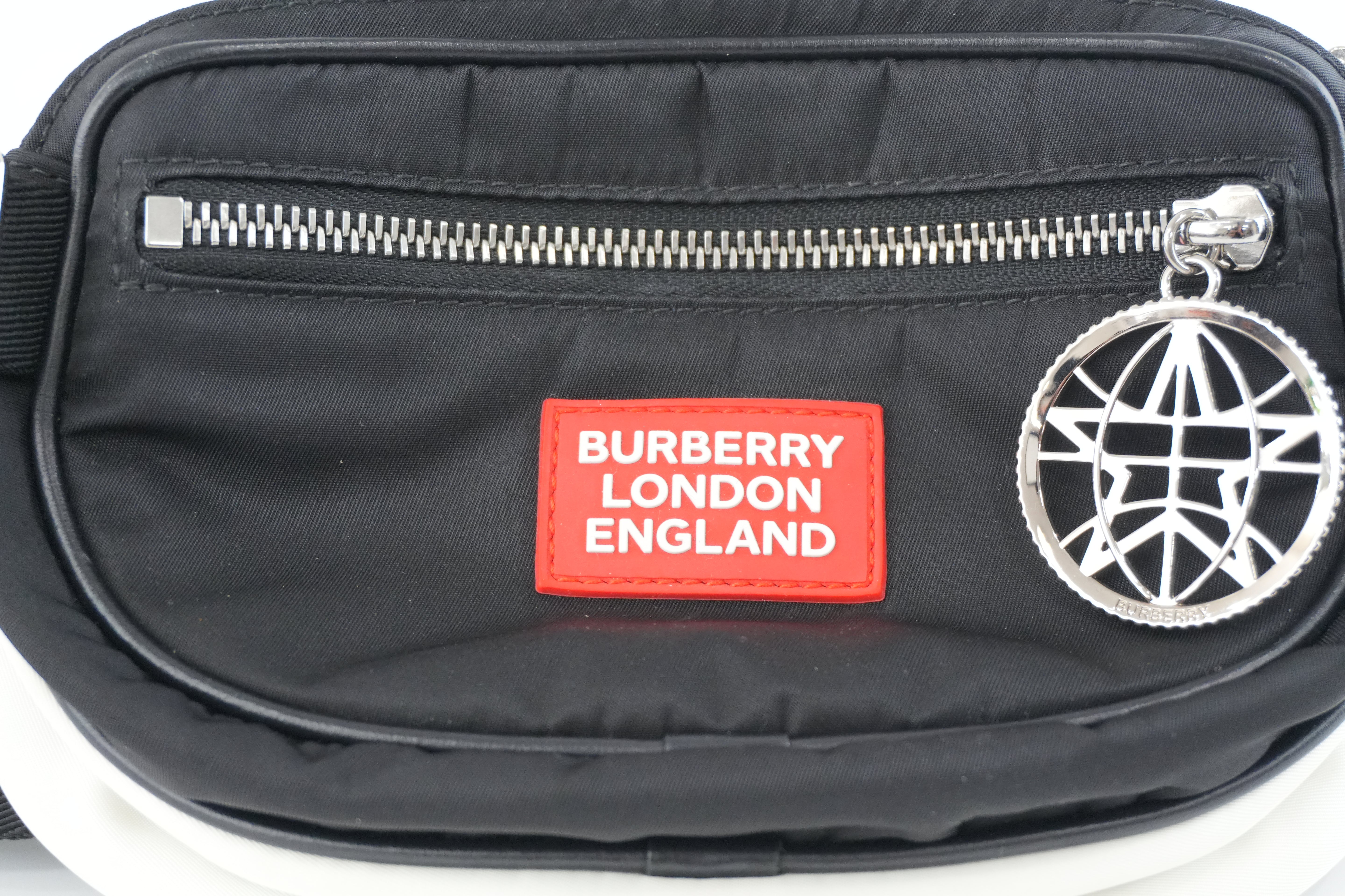 Burberry Bodybag Black Used