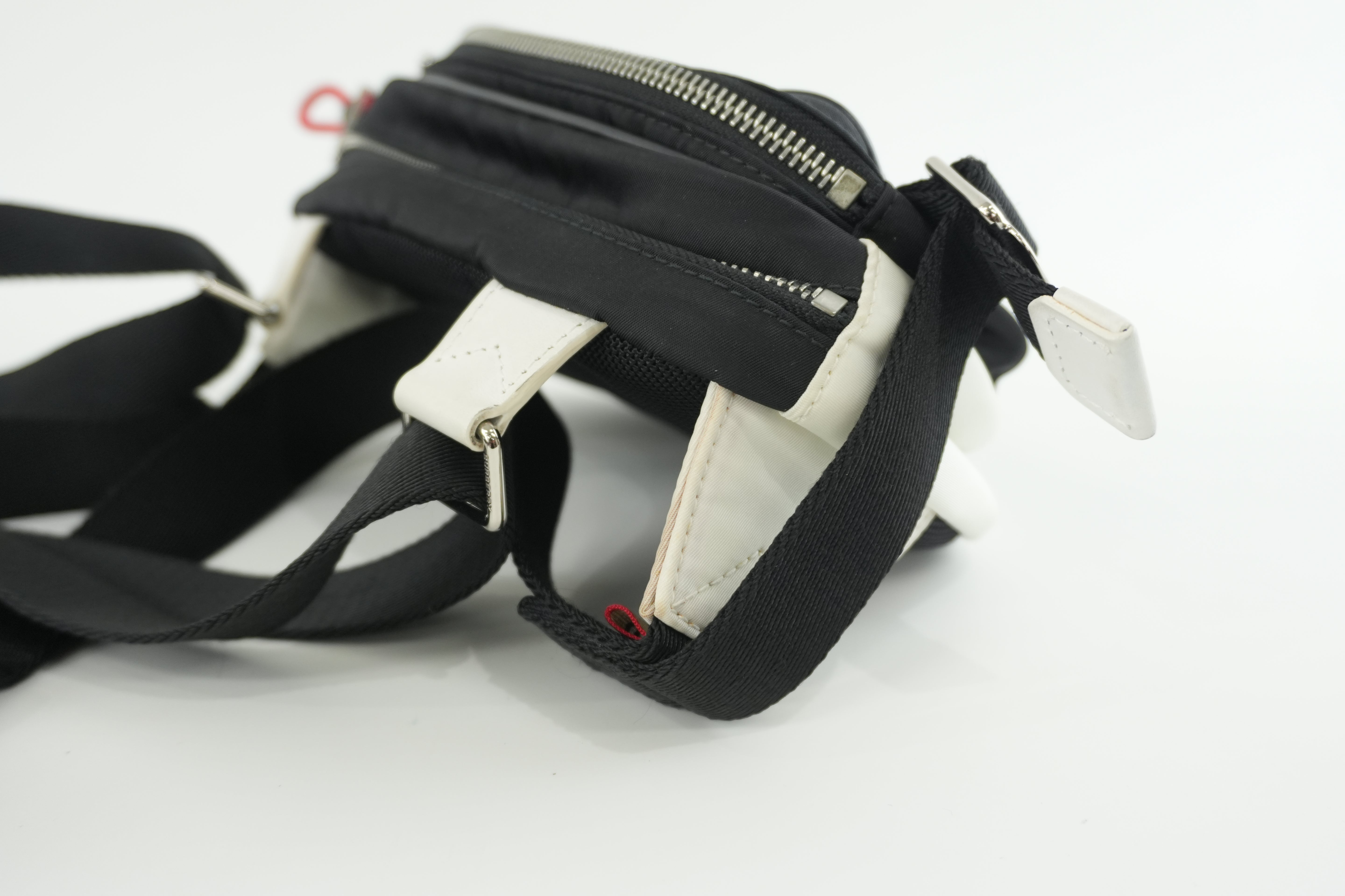 Burberry Bodybag Black Used