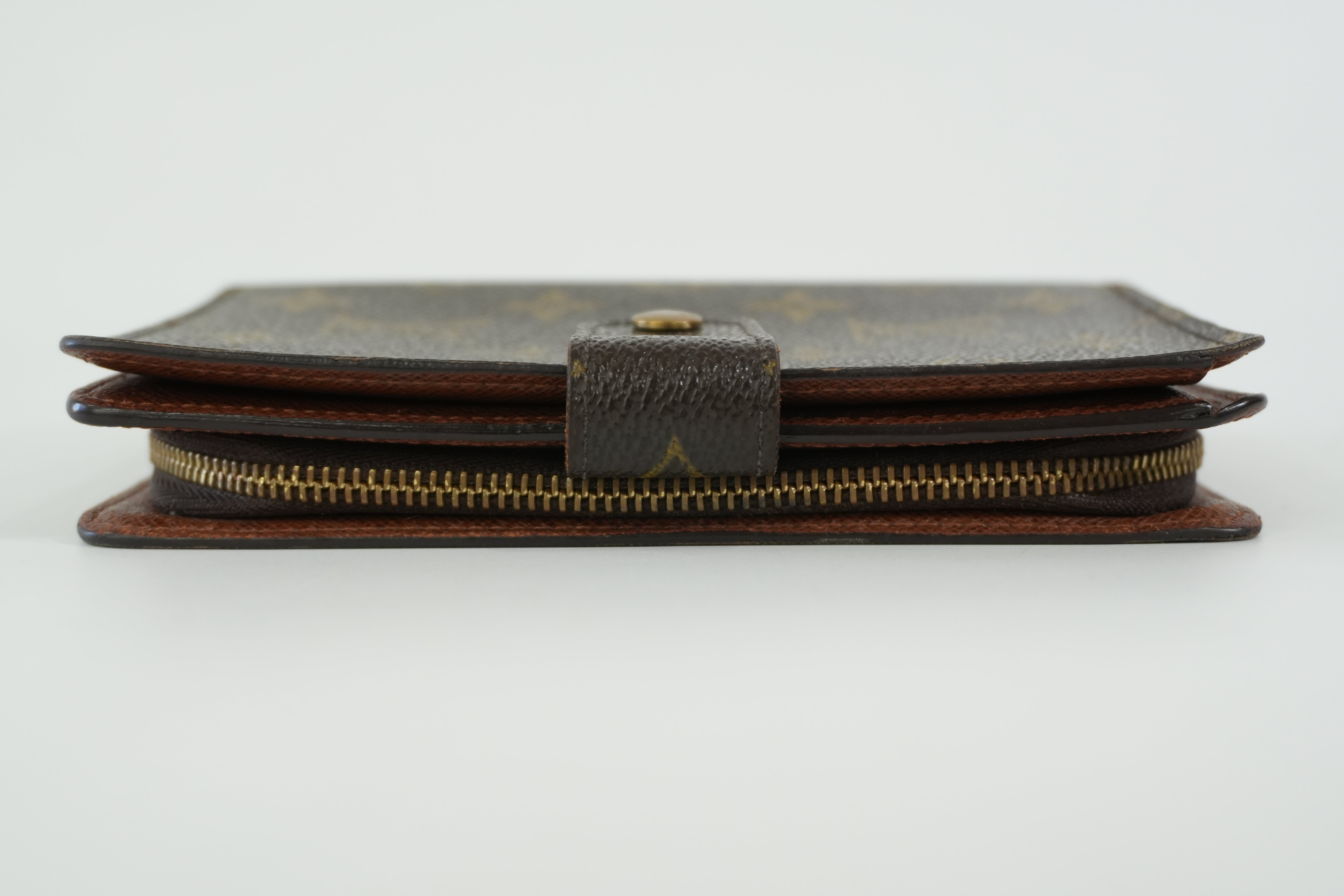 Pre-owned Louis Vuitton Monogram Short Wallet
