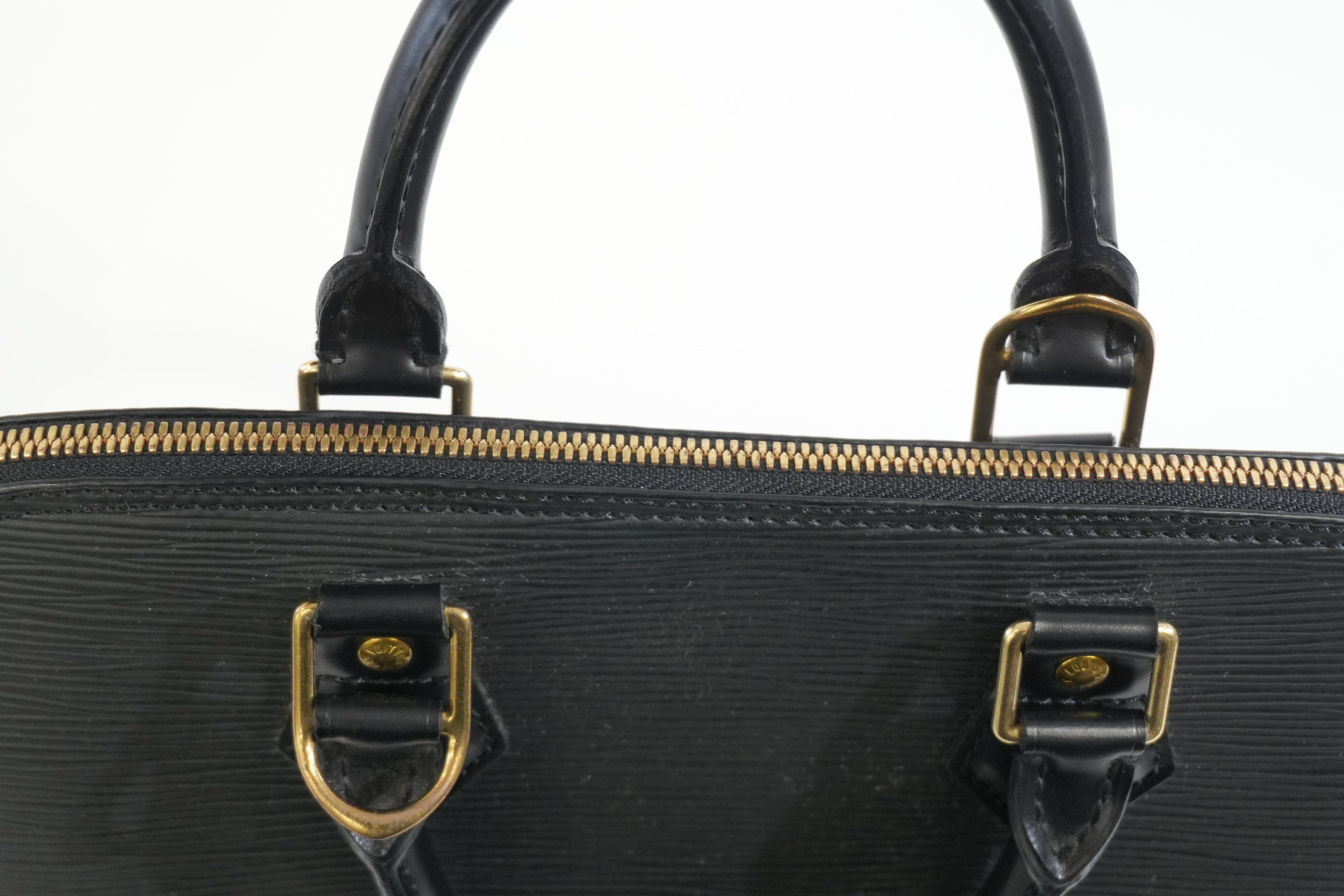 Pre-owned Louis Vuitton Alma PM Handbag Black