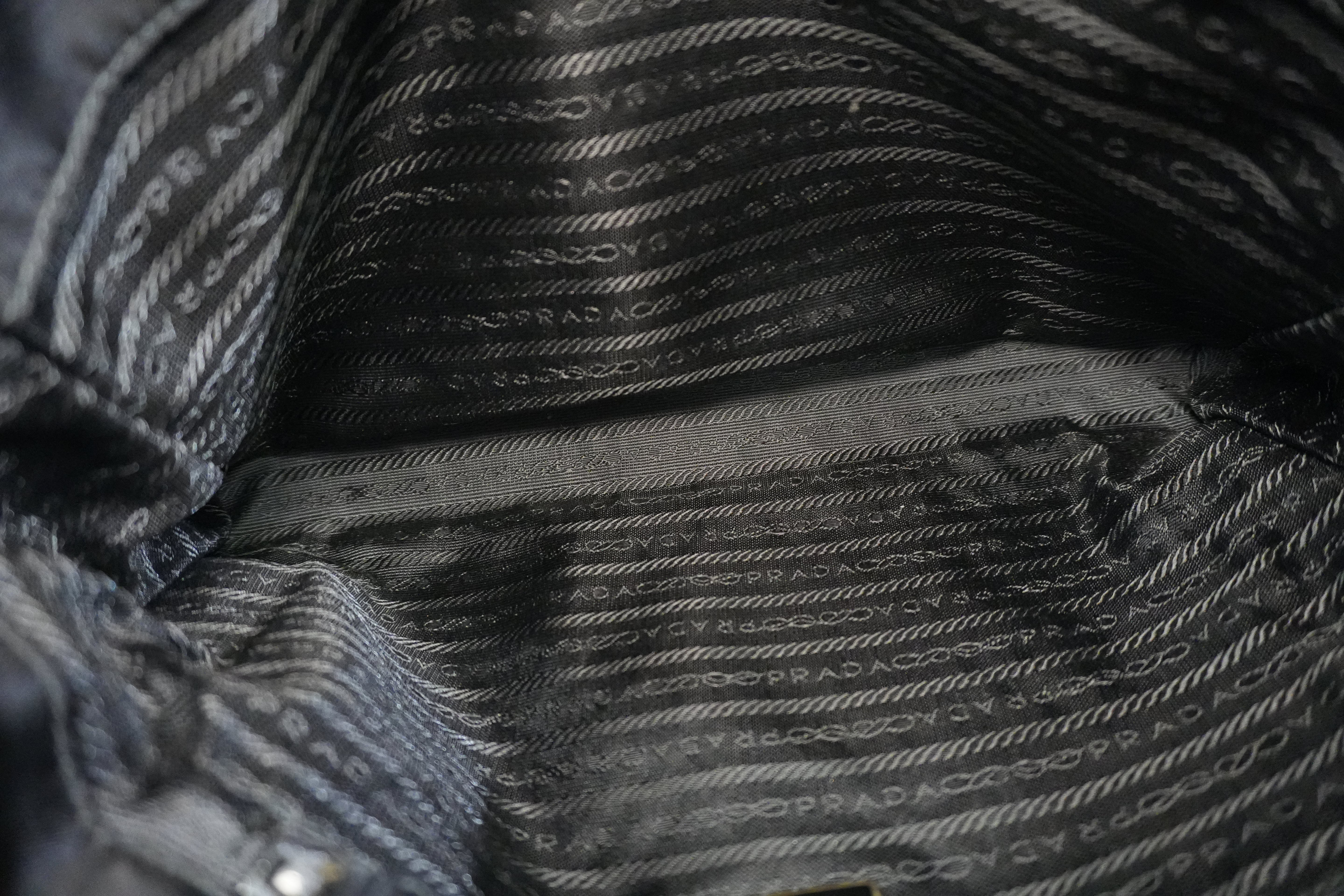 Pre-owned Prada Chain Shoulder Bag Black