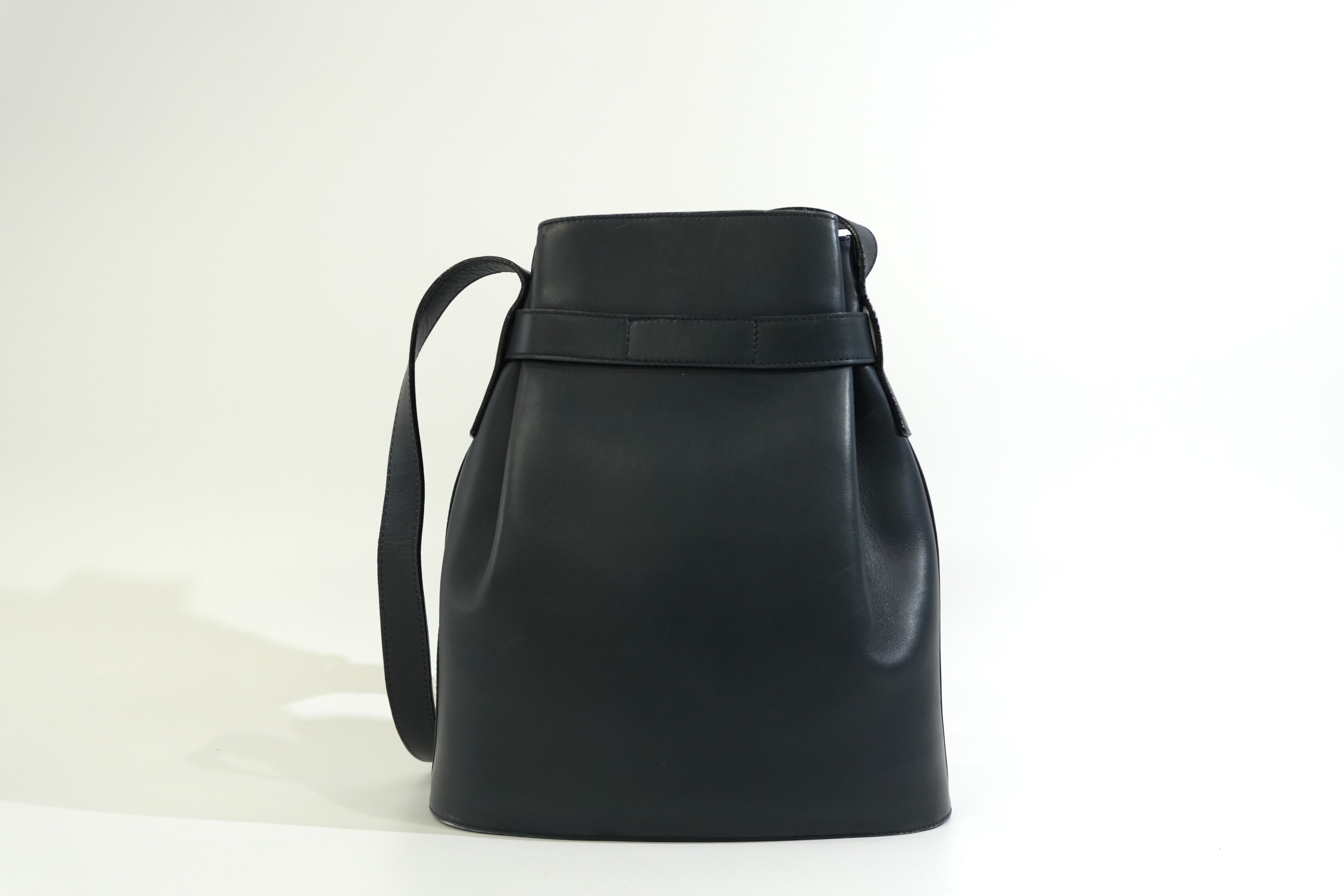 Pre-owned Ferragamo Bucket Shoulder Bag Navy Blue