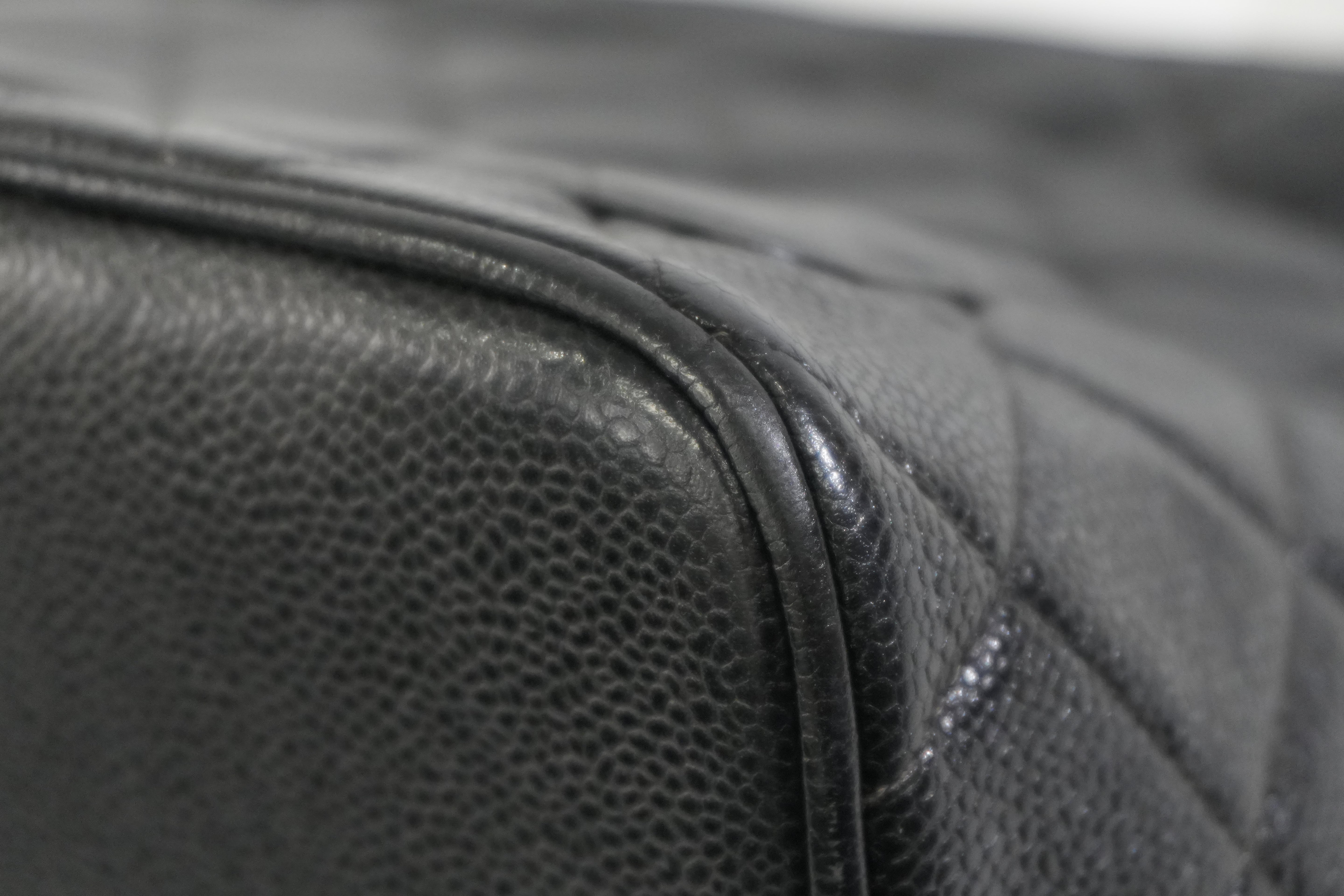 Pre-owned Chanel Medallion Tote Bag Black Gold Hardware