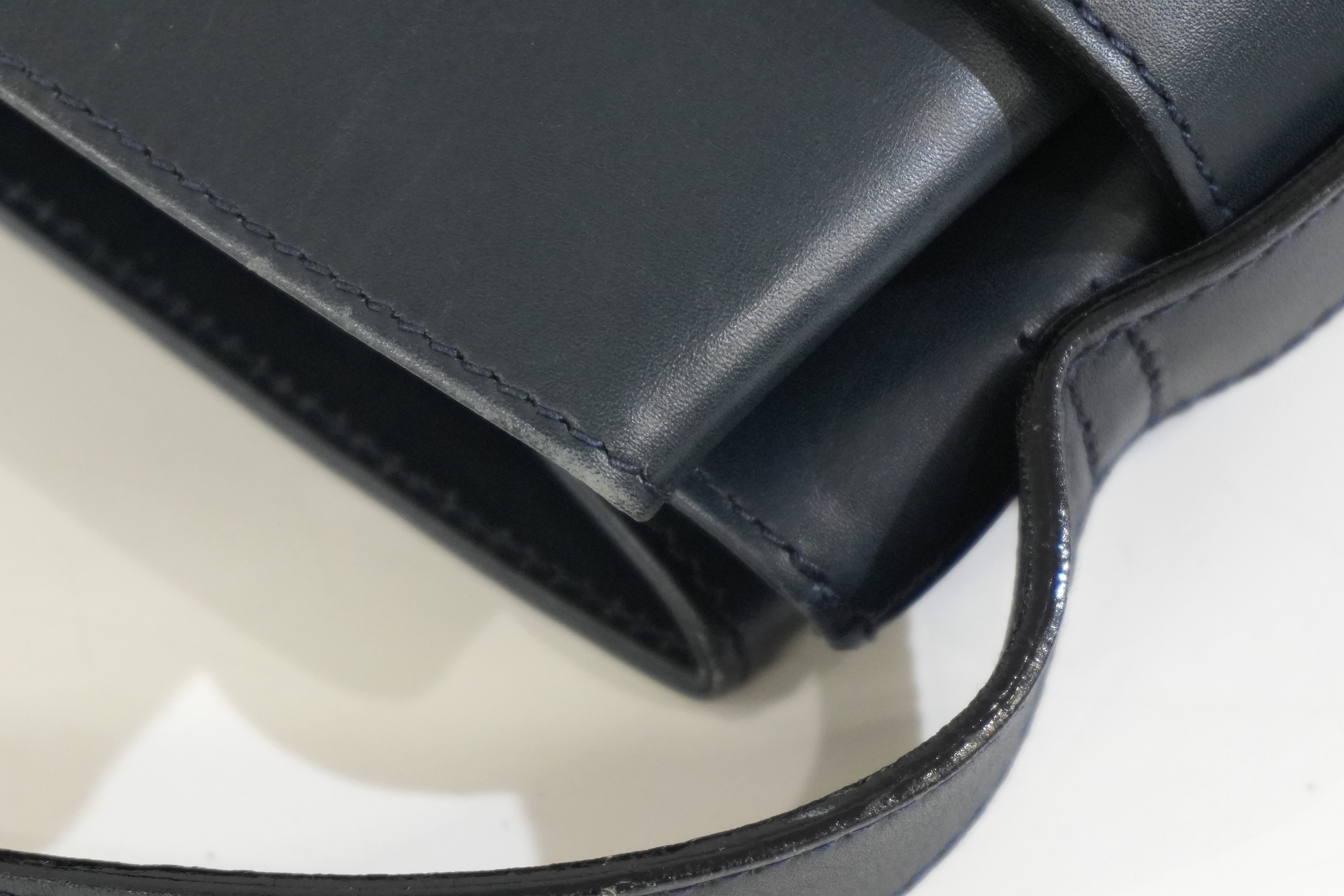 Pre-owned Ferragamo Bucket Shoulder Bag Navy Blue