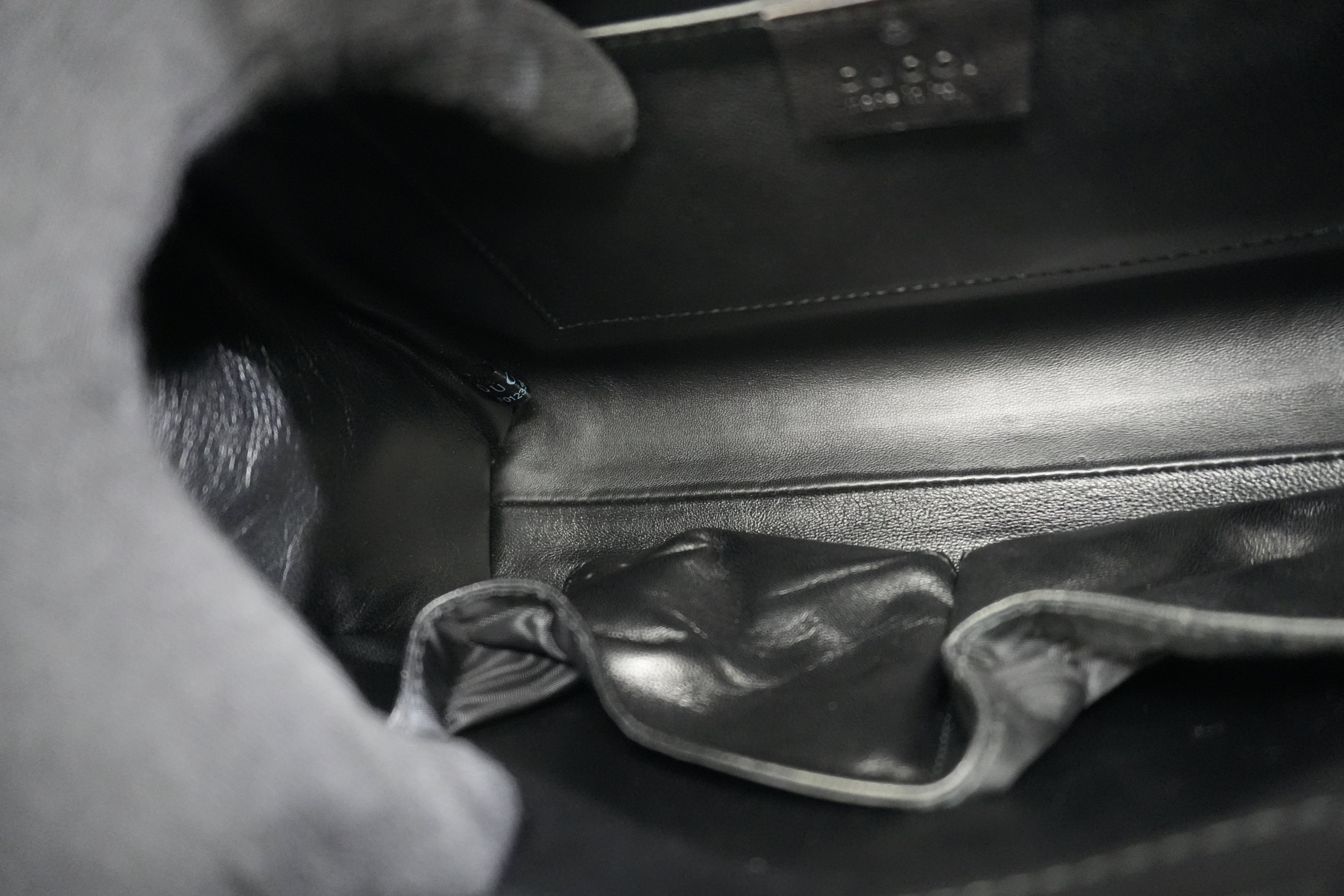 Pre-owned Gucci Emily Chain Shoulder Bag Black