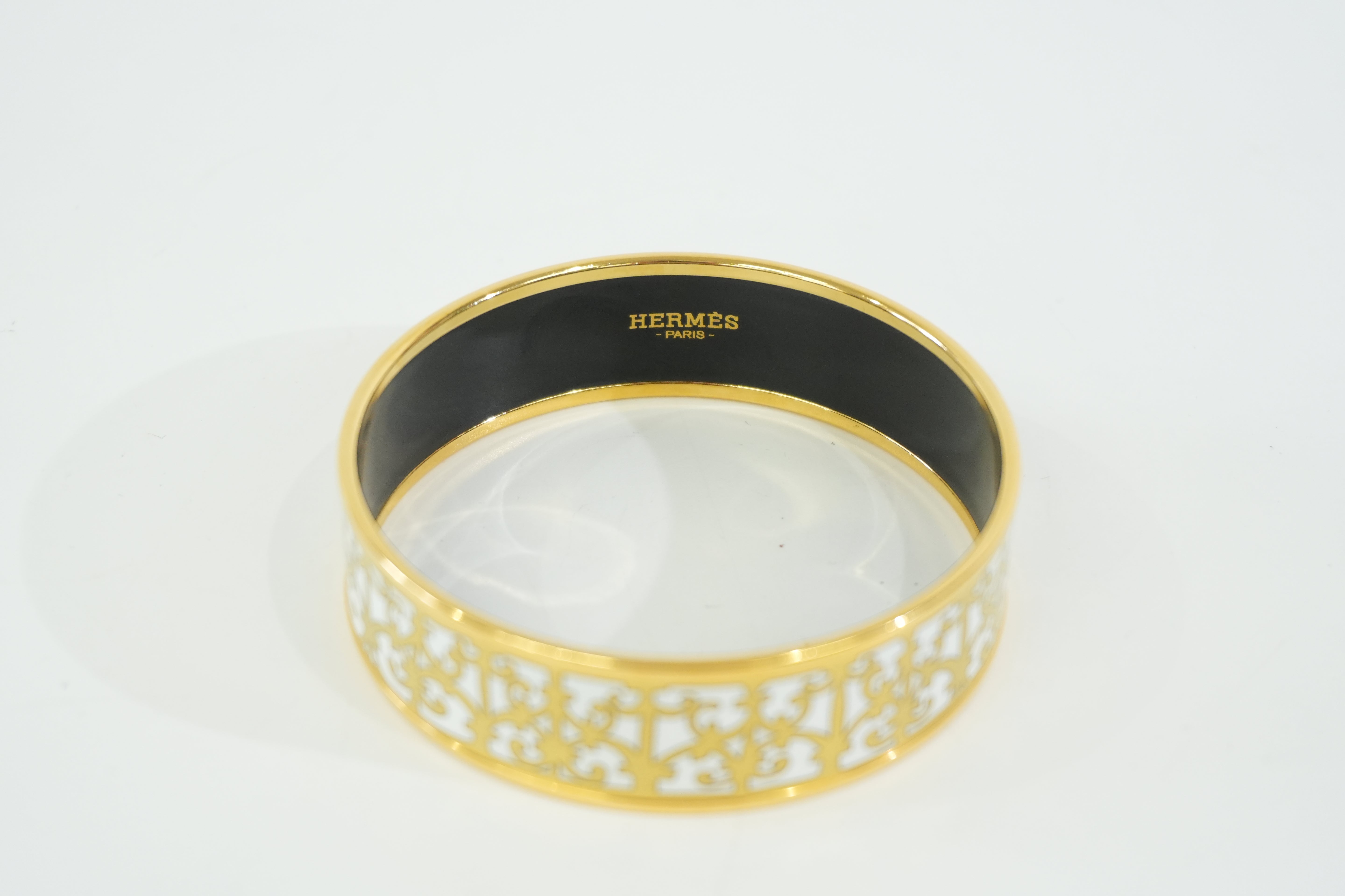 Pre-owned Hermes Bangle Gold