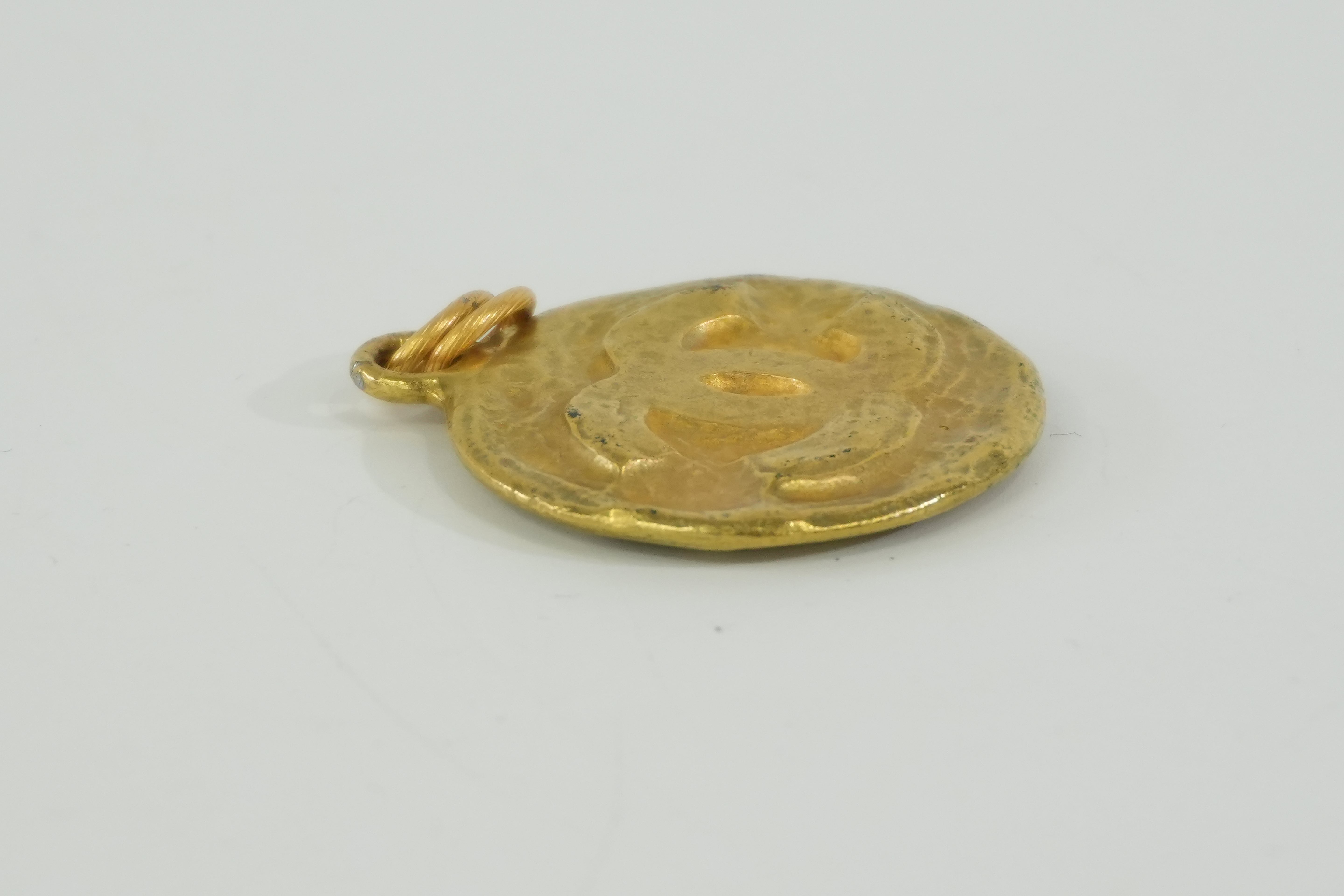 Pre-owned Chanel Big CC Pendant Gold