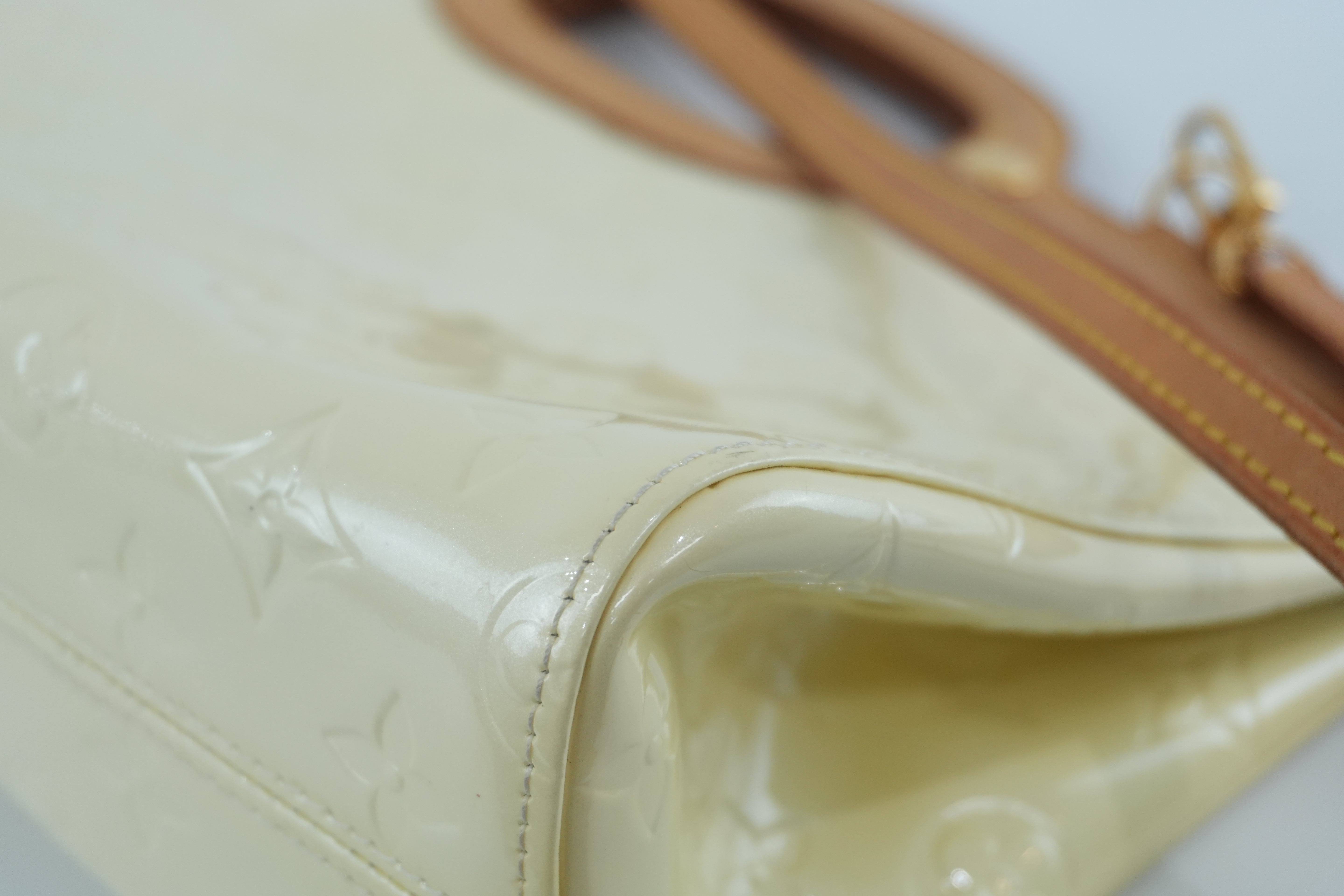 Louis Vuitton Roxbury Vernis Two Way Shoulder Bag Yellow Used