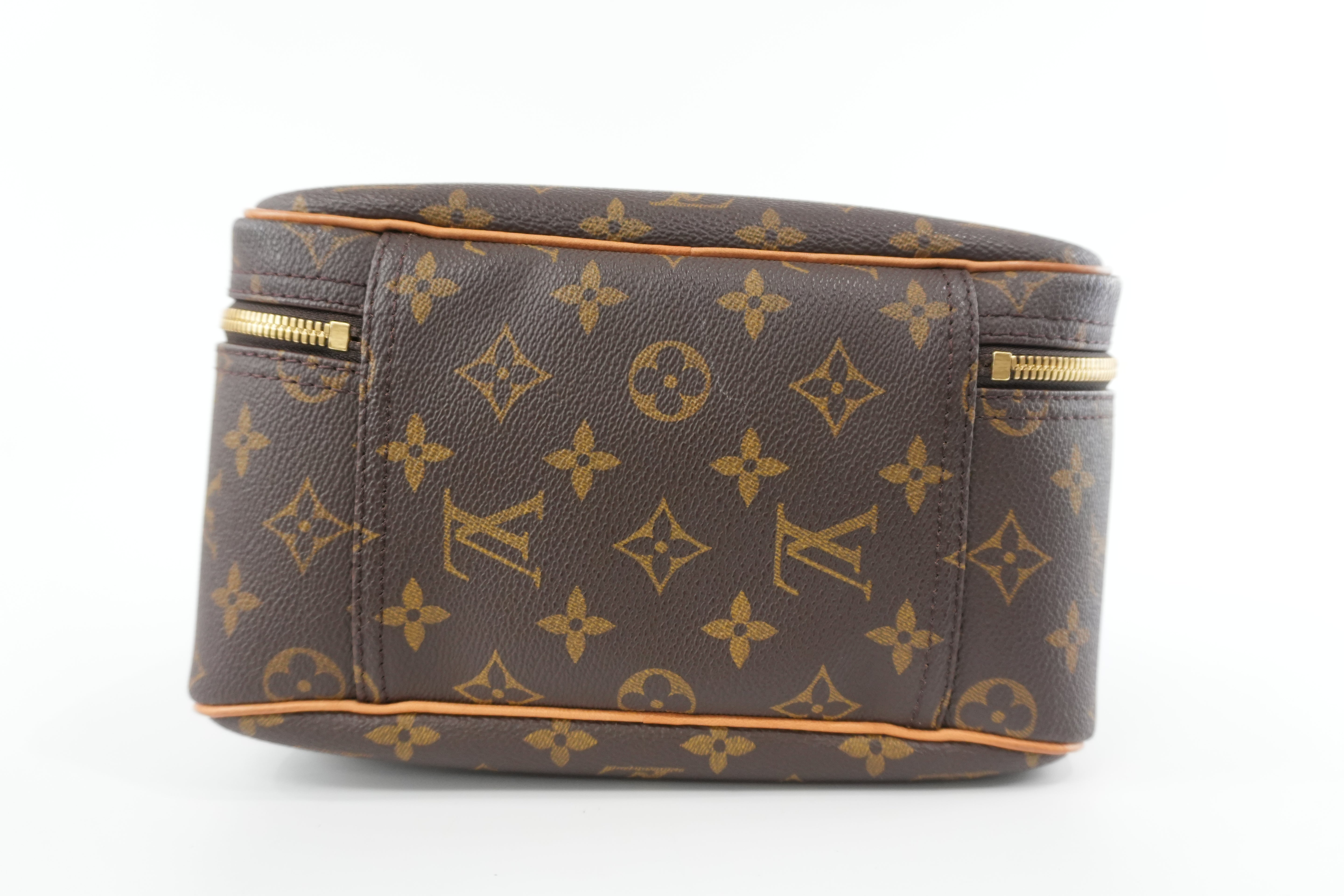Louis Vuitton Monogram Excursion Sports Handbag Used