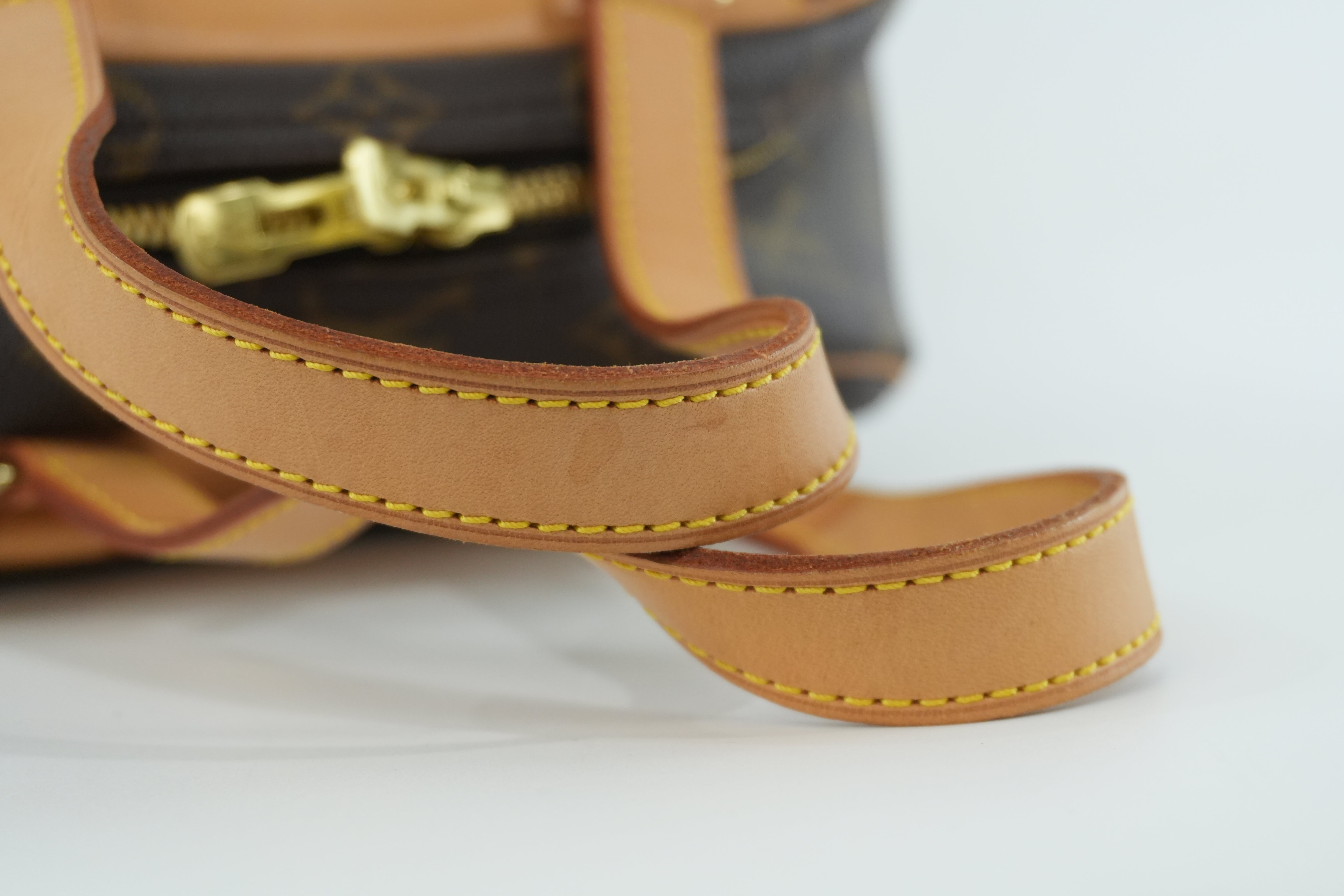 Louis Vuitton Monogram Excursion Sports Handbag Used