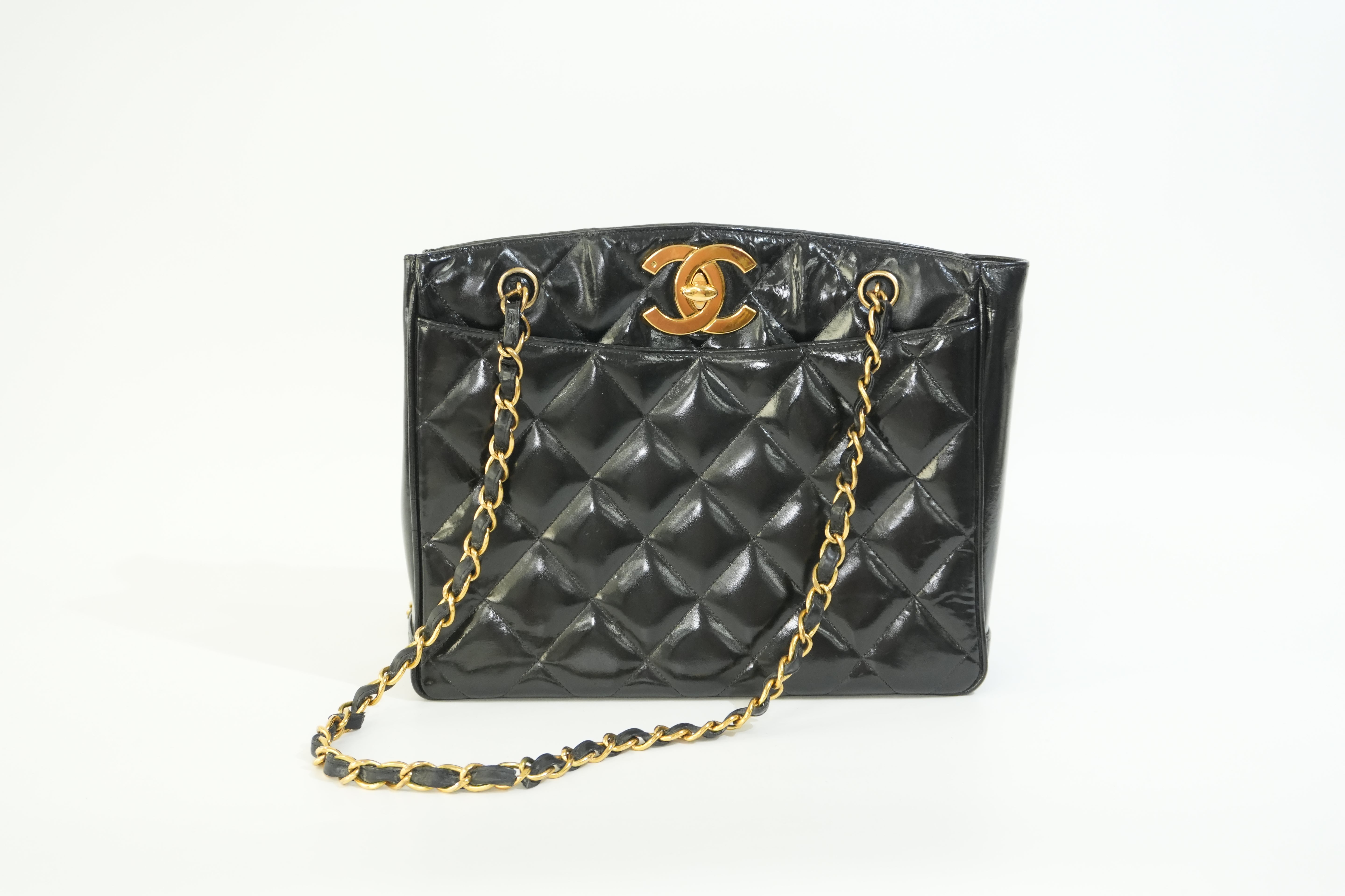 Pre-owned Chanel Patent Lambskin Leather Quilted Tote Bag Black