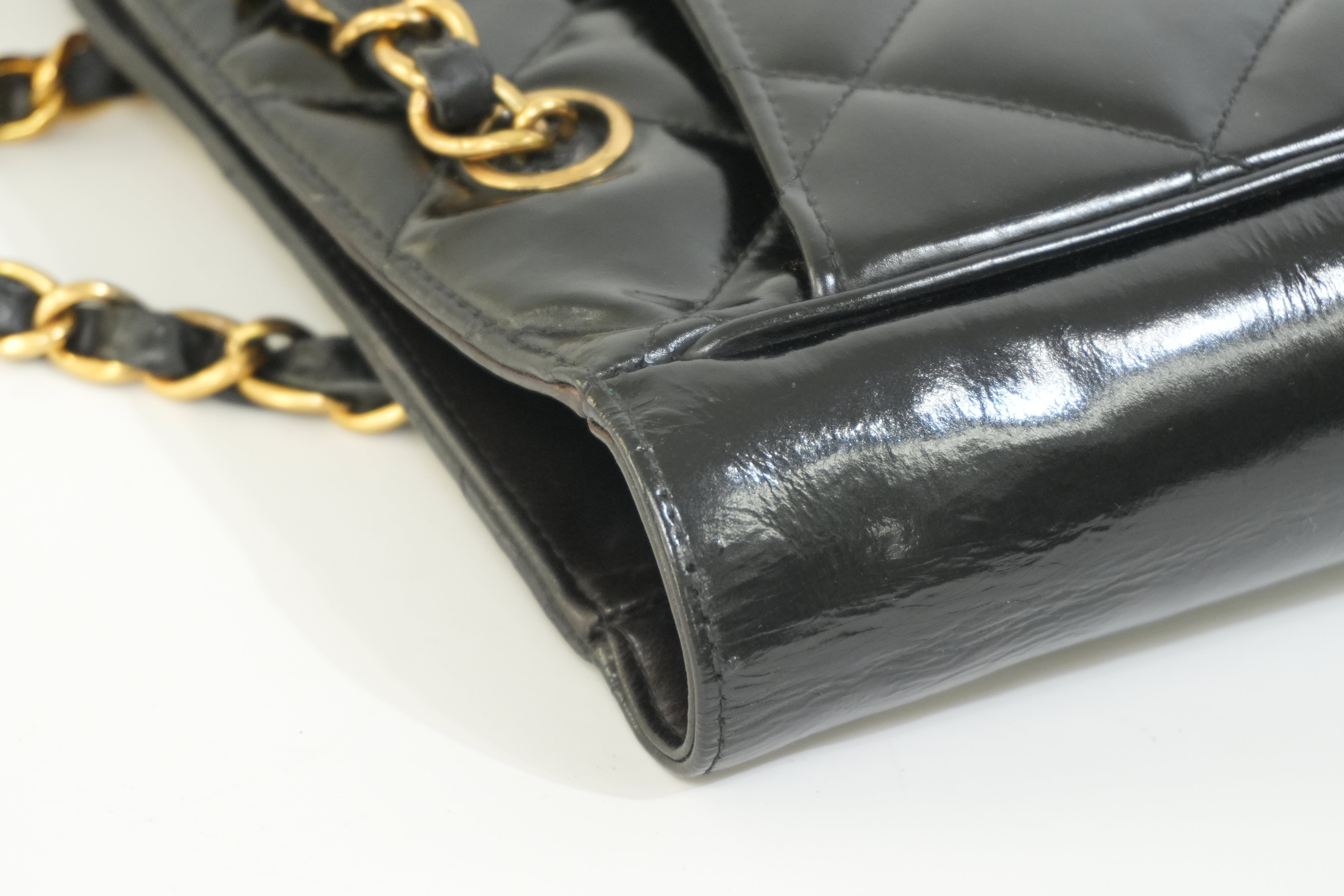 Pre-owned Chanel Patent Lambskin Leather Quilted Tote Bag Black