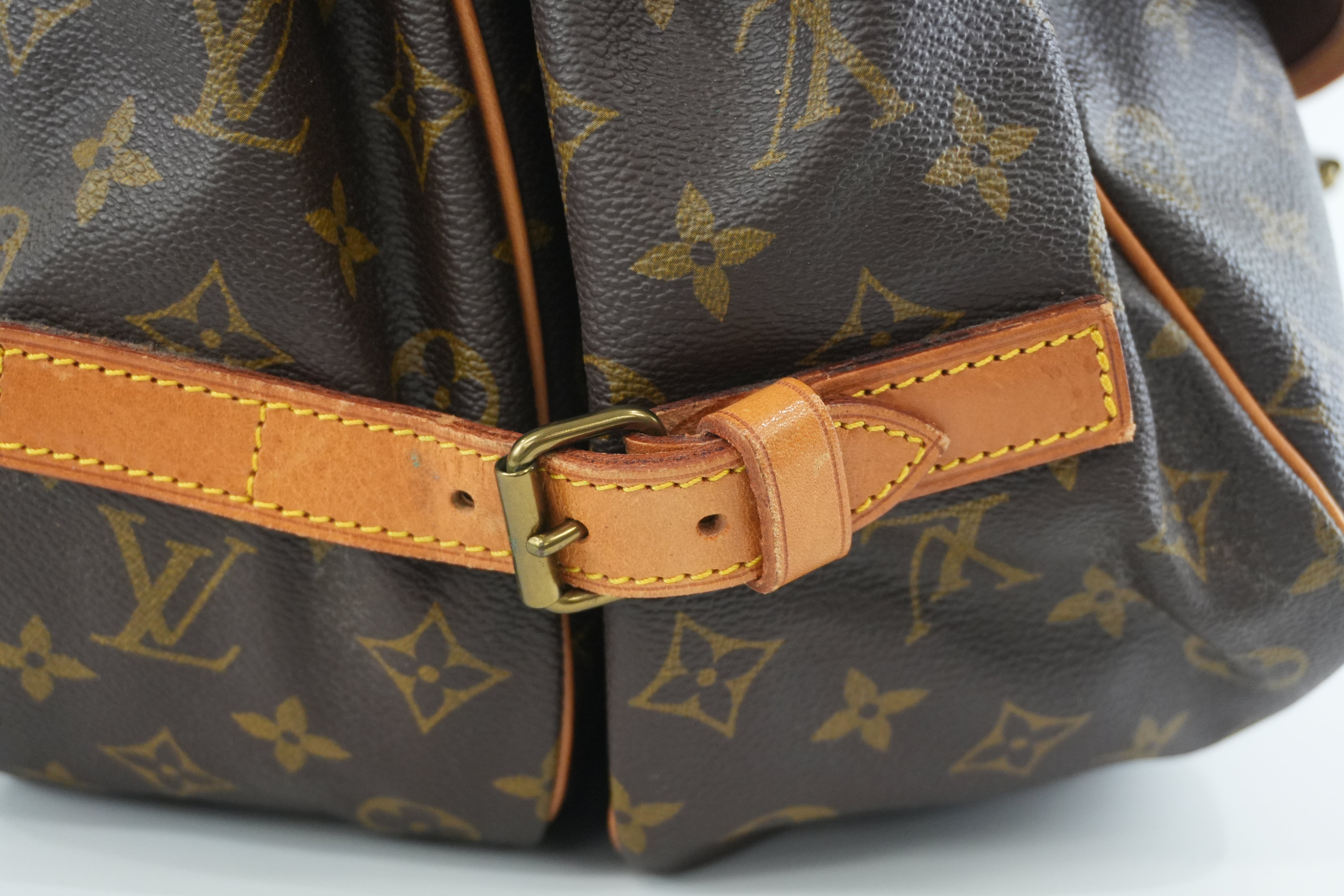 Louis Vuitton Monogram Saumur 35 Shoulder Bag Used